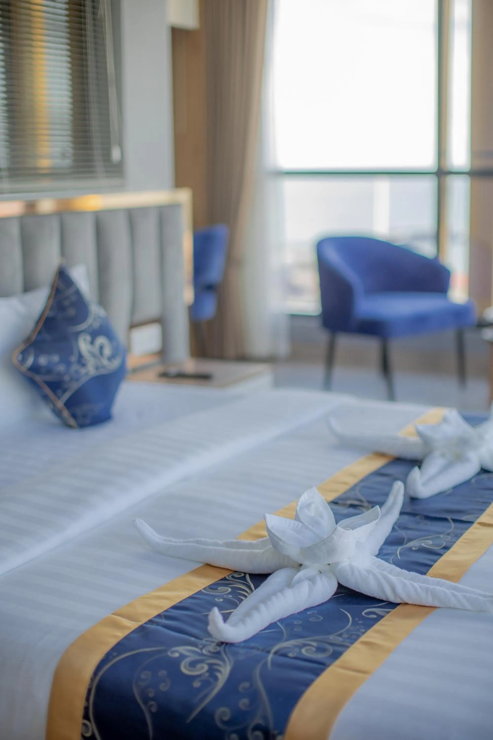 Bedroom, Bed in Seascape Palace Hotel