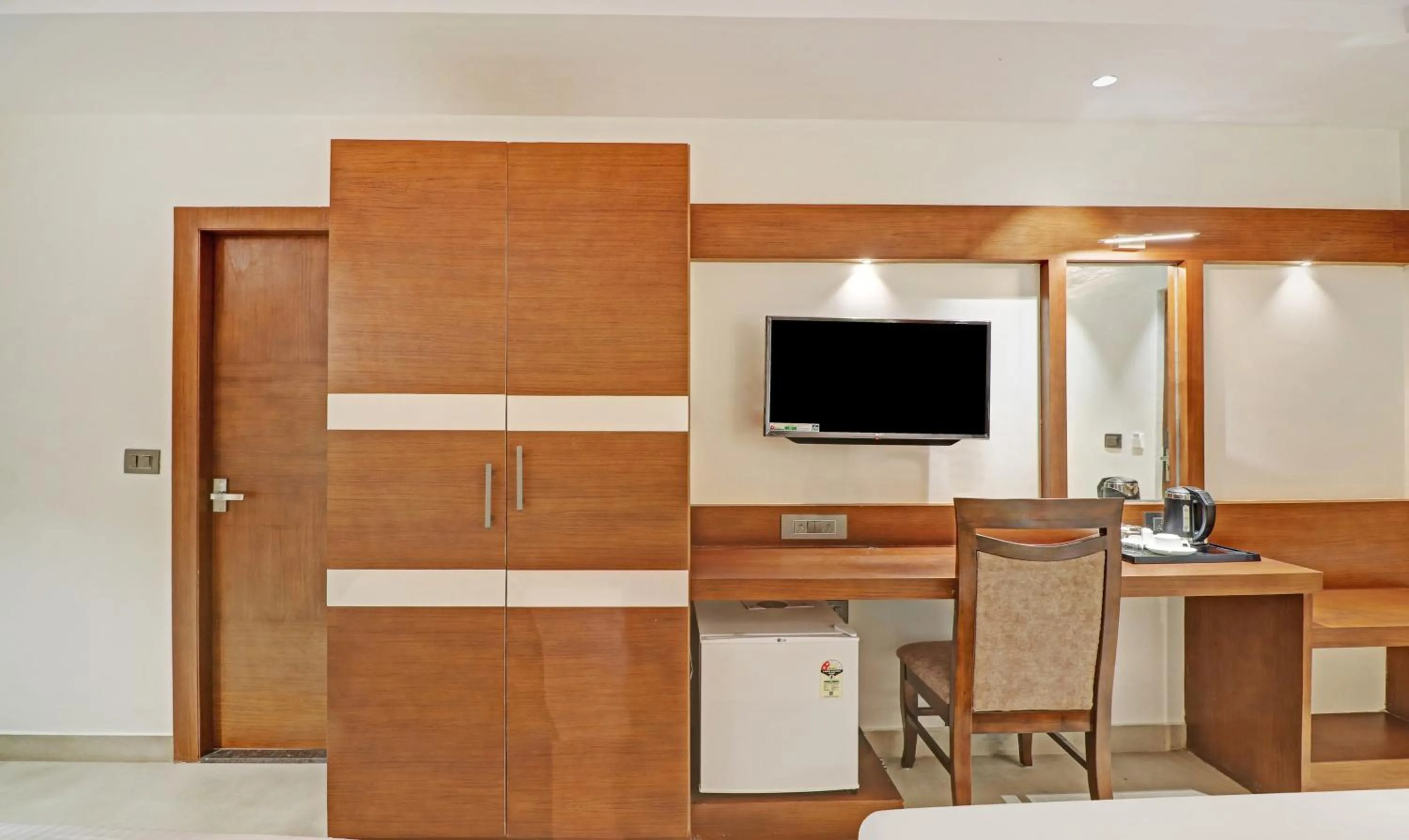 TV and multimedia in Treebo Emora Grand