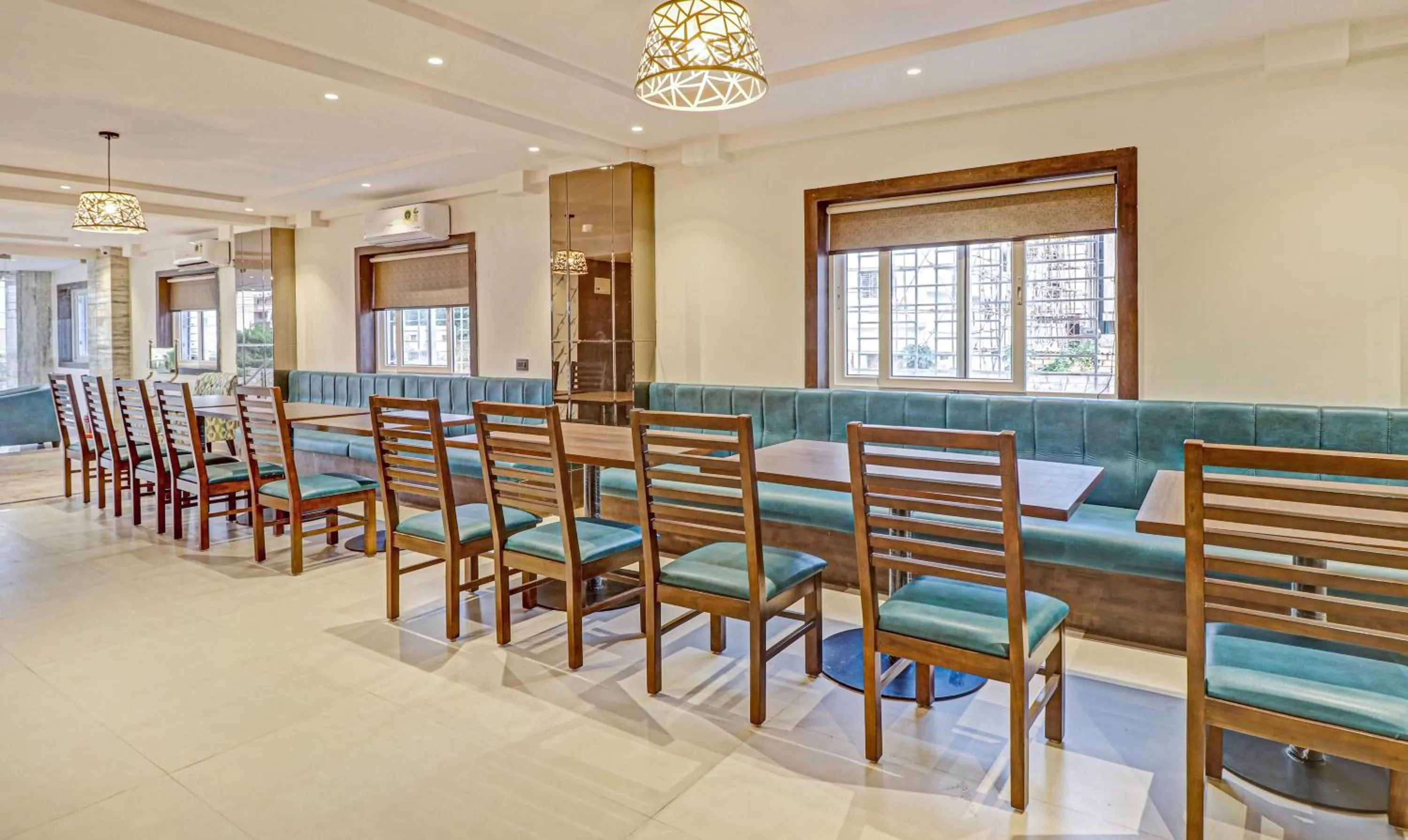 Breakfast in Treebo Emora Grand