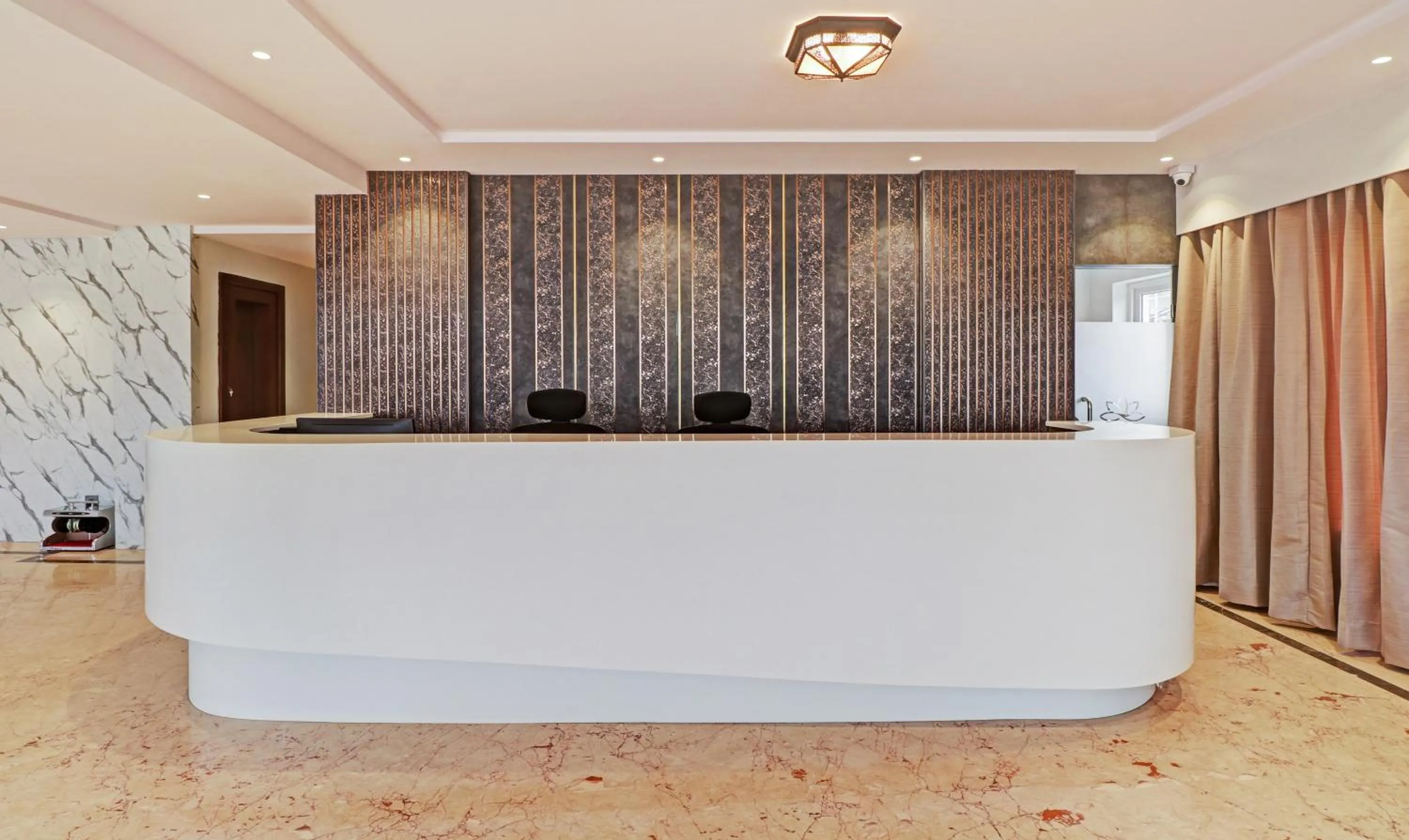 Lobby or reception in Treebo Emora Grand