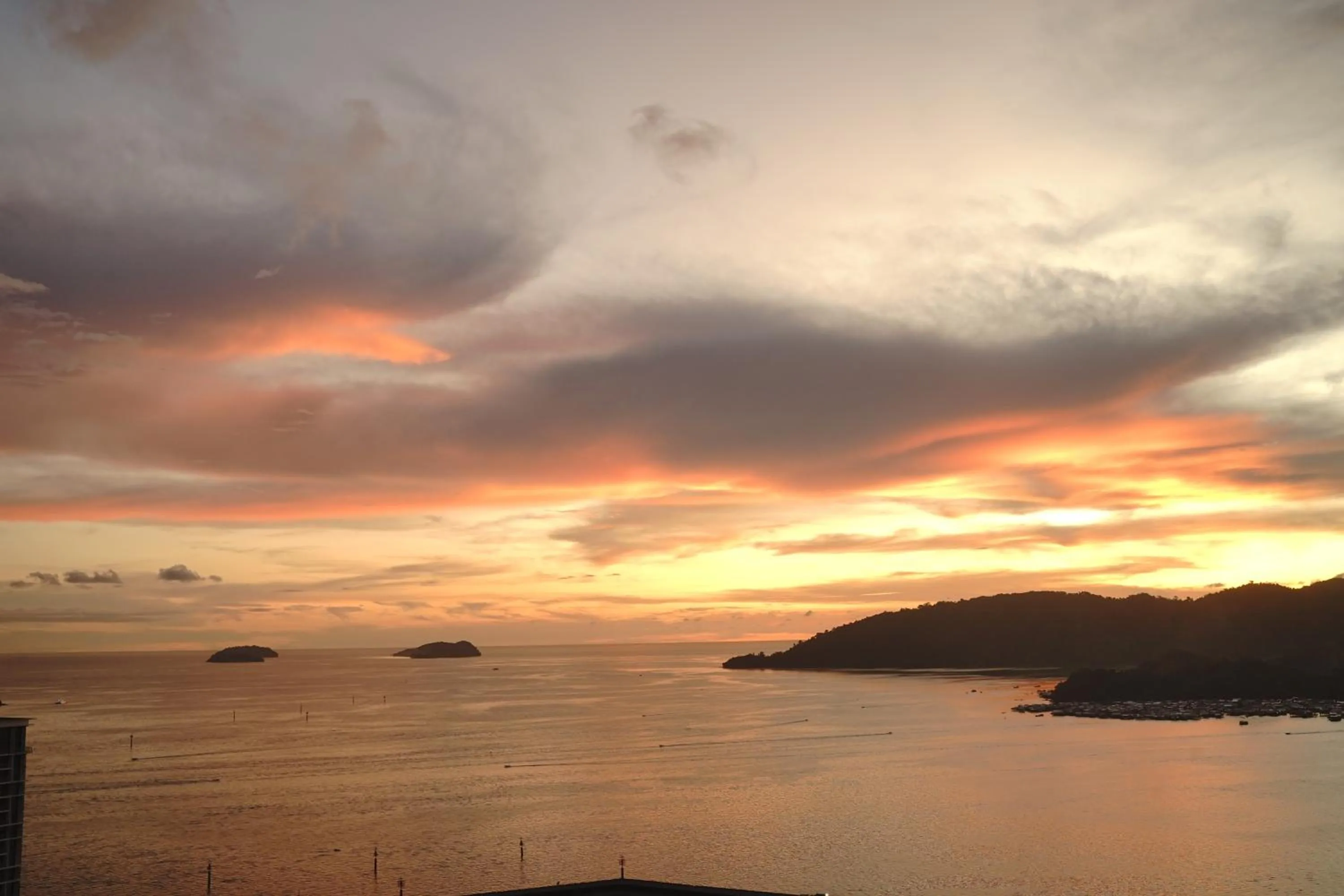 Sea view in Alawa @ Jesselton Quay Kota Kinabalu