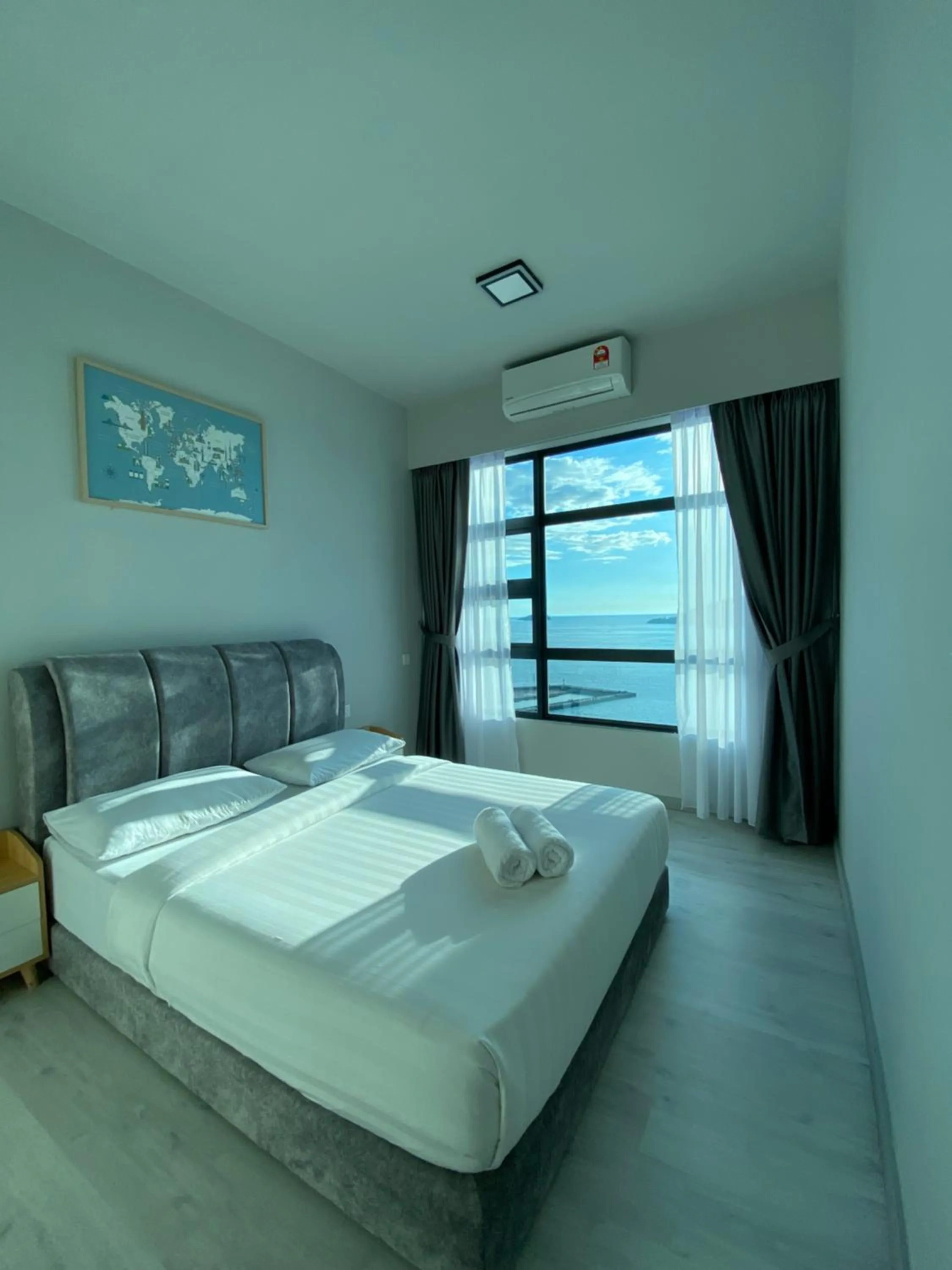 Bedroom, Bed in Alawa @ Jesselton Quay Kota Kinabalu