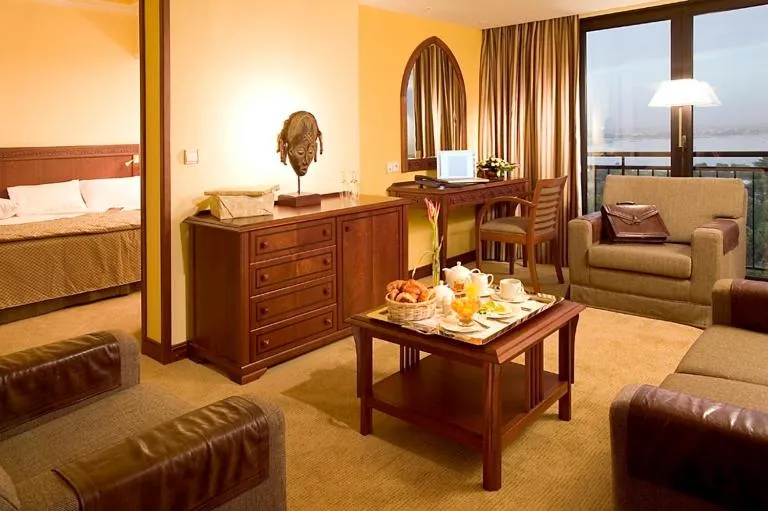 Living room, Bed in GRANADA l'Amitié