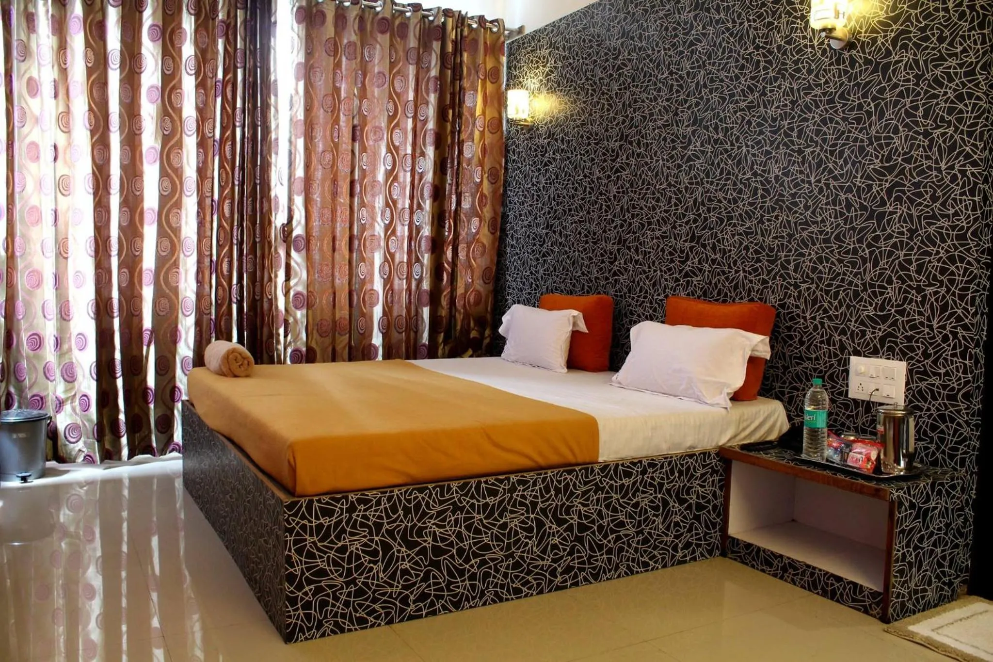 Bedroom, Bed in Malhar palace hotel