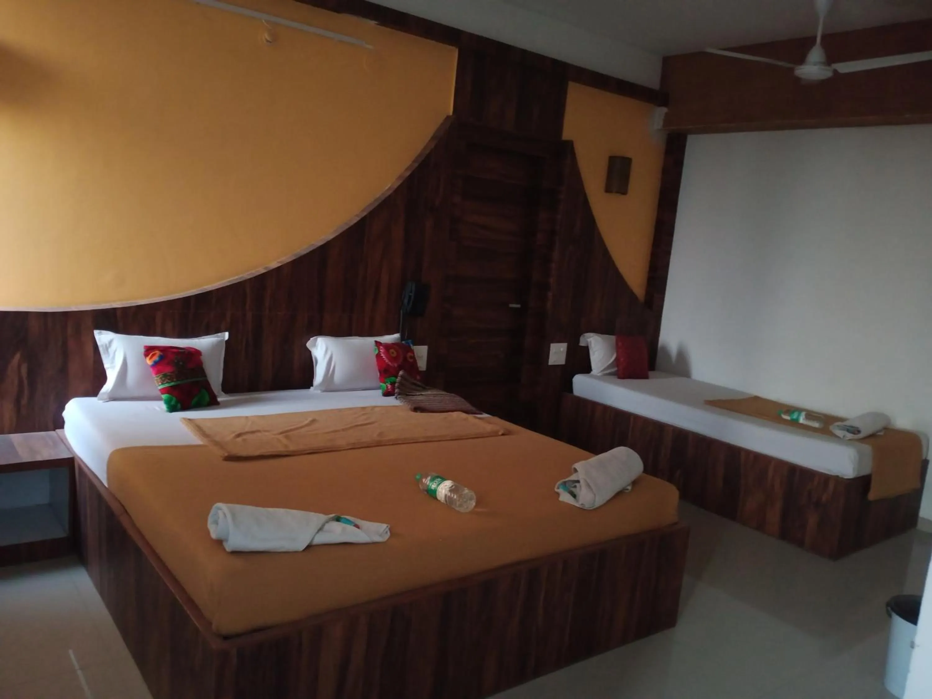 Bedroom, Bed in Malhar palace hotel