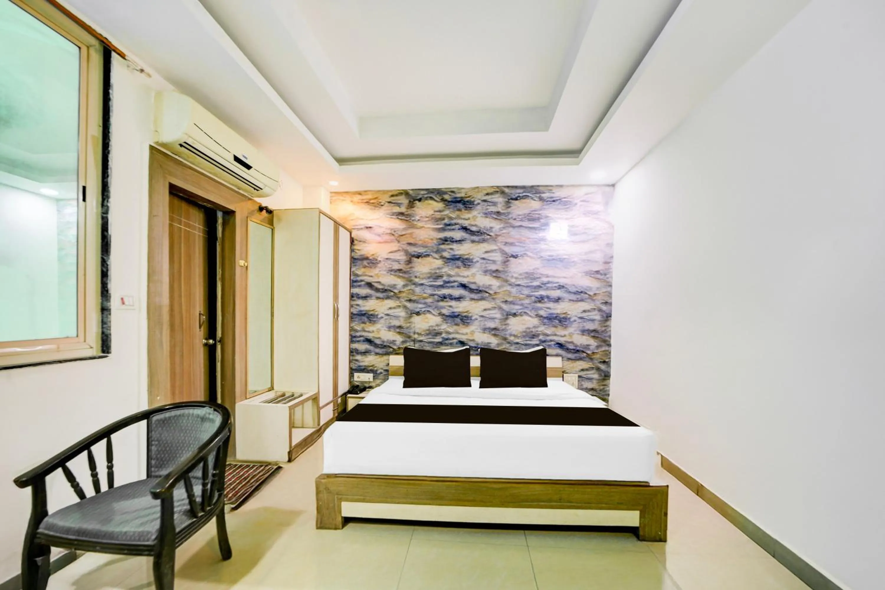 Bedroom, Bed in Collection O Shahpura Lakeview Formerly Hotel Royal Villa