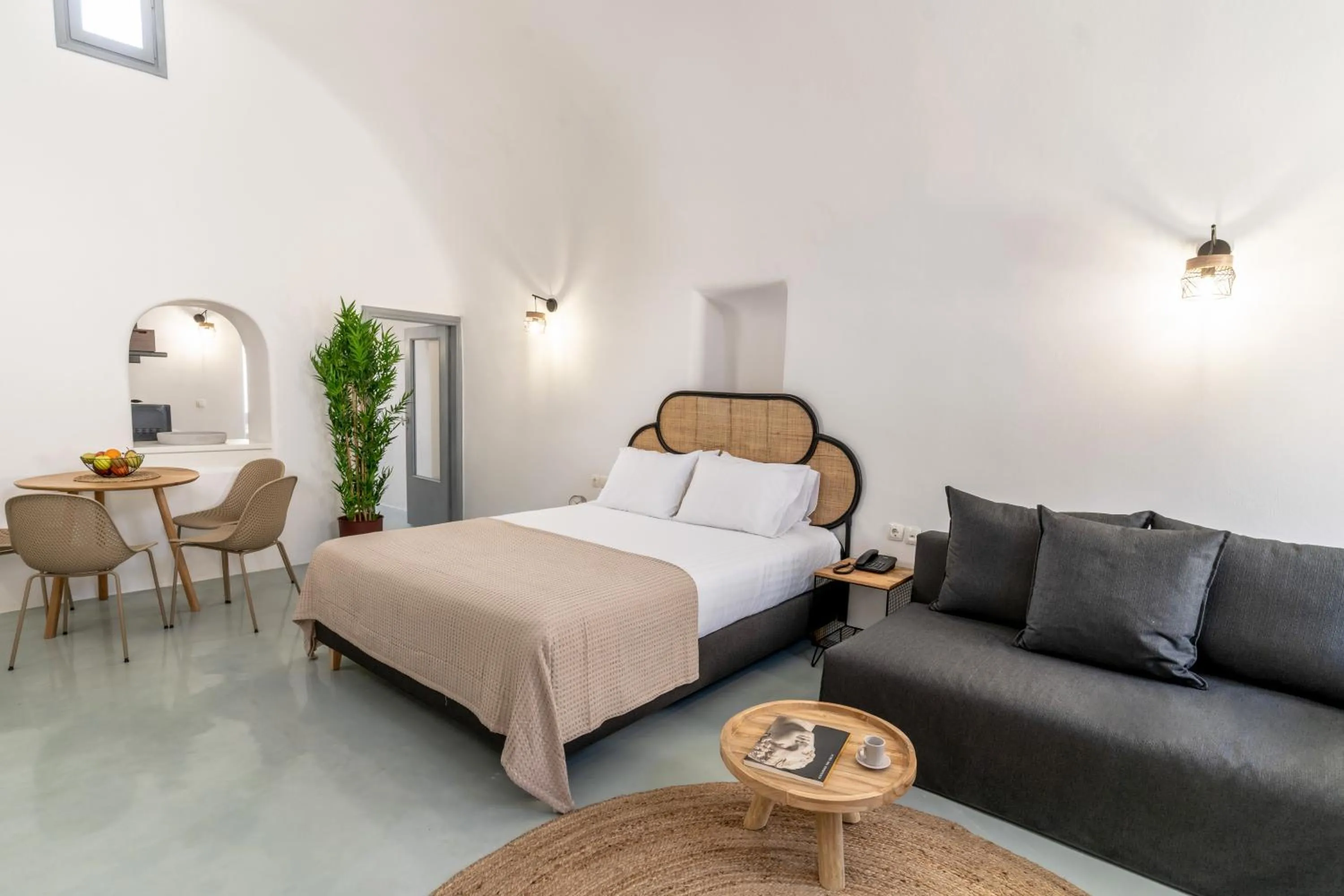 Photo of the whole room, Bed in Evanthia Best View Thirassia Island Hotel