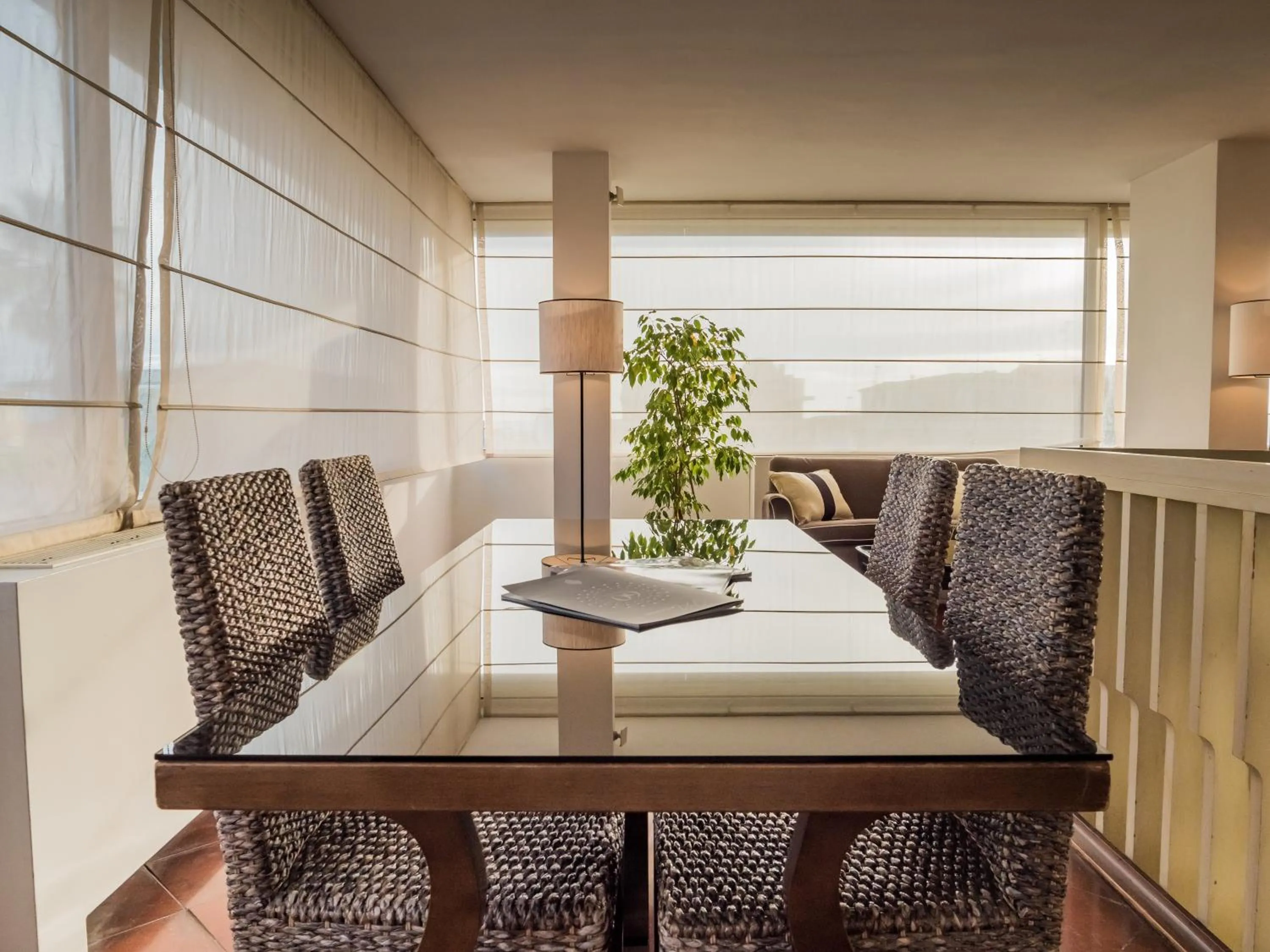 Living room in Hotel Sina Astor