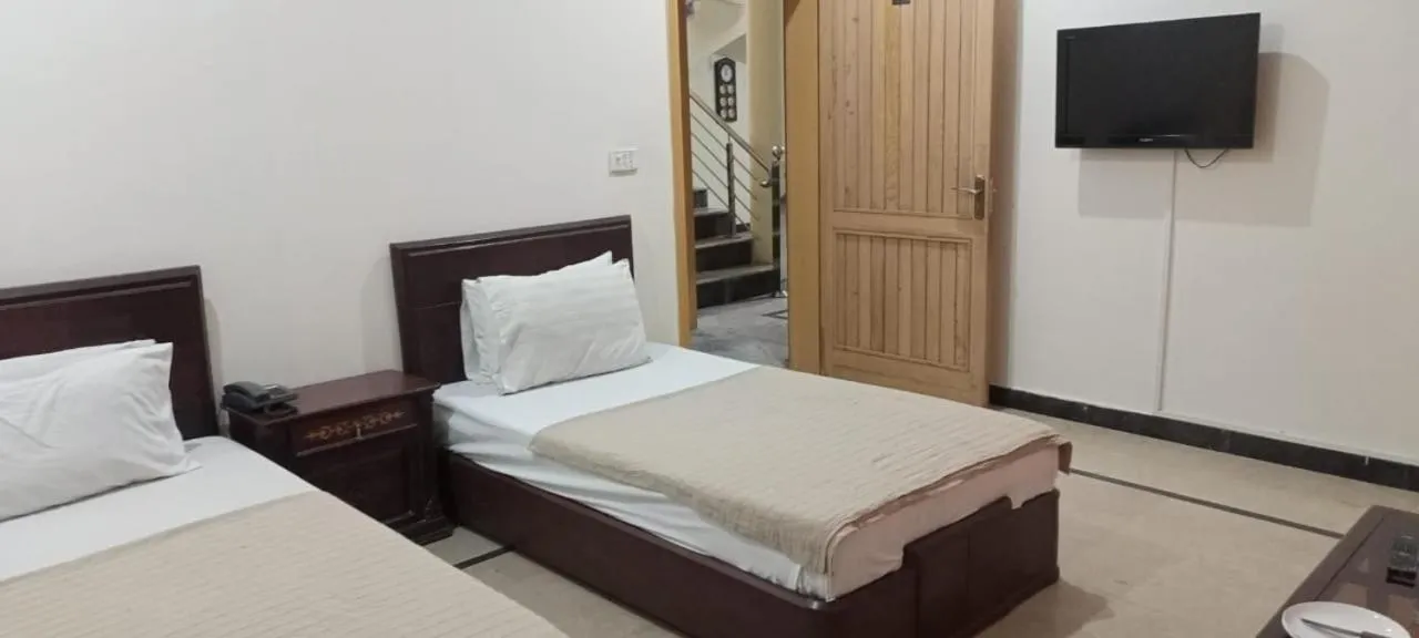 TV and multimedia, Bed in Luxury Palace Peshawar