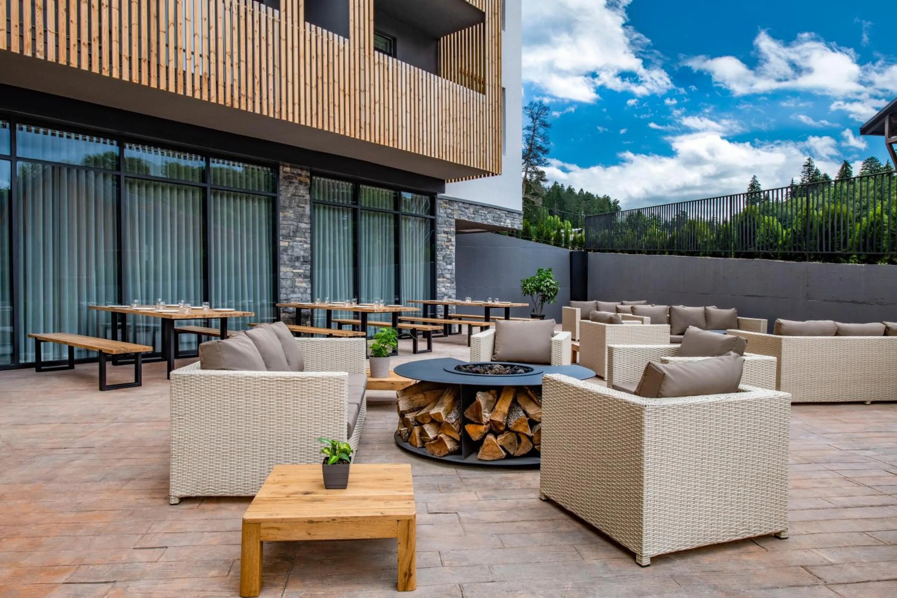 Lounge or bar in Dialog Kokhta