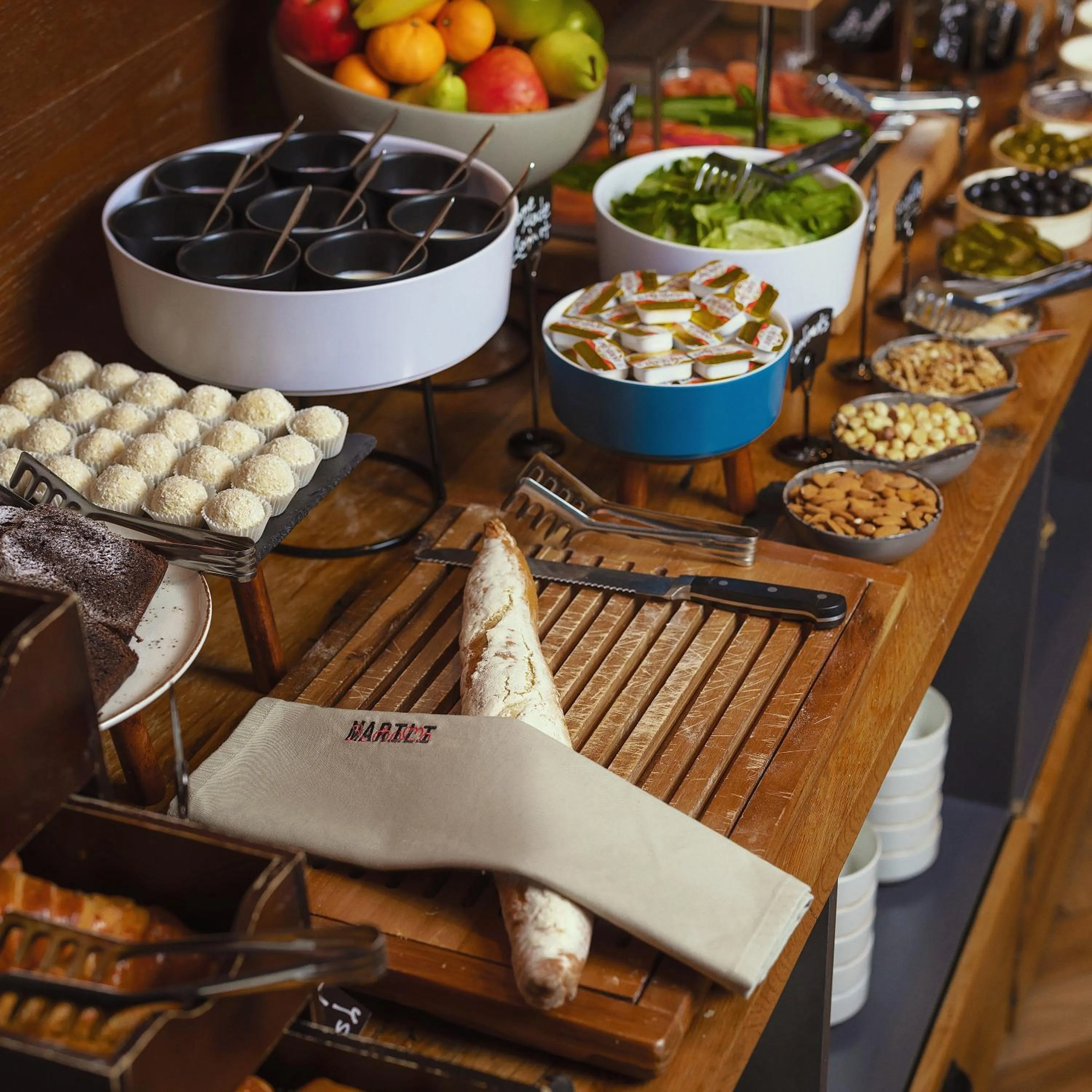 Buffet breakfast in Dialog Kokhta