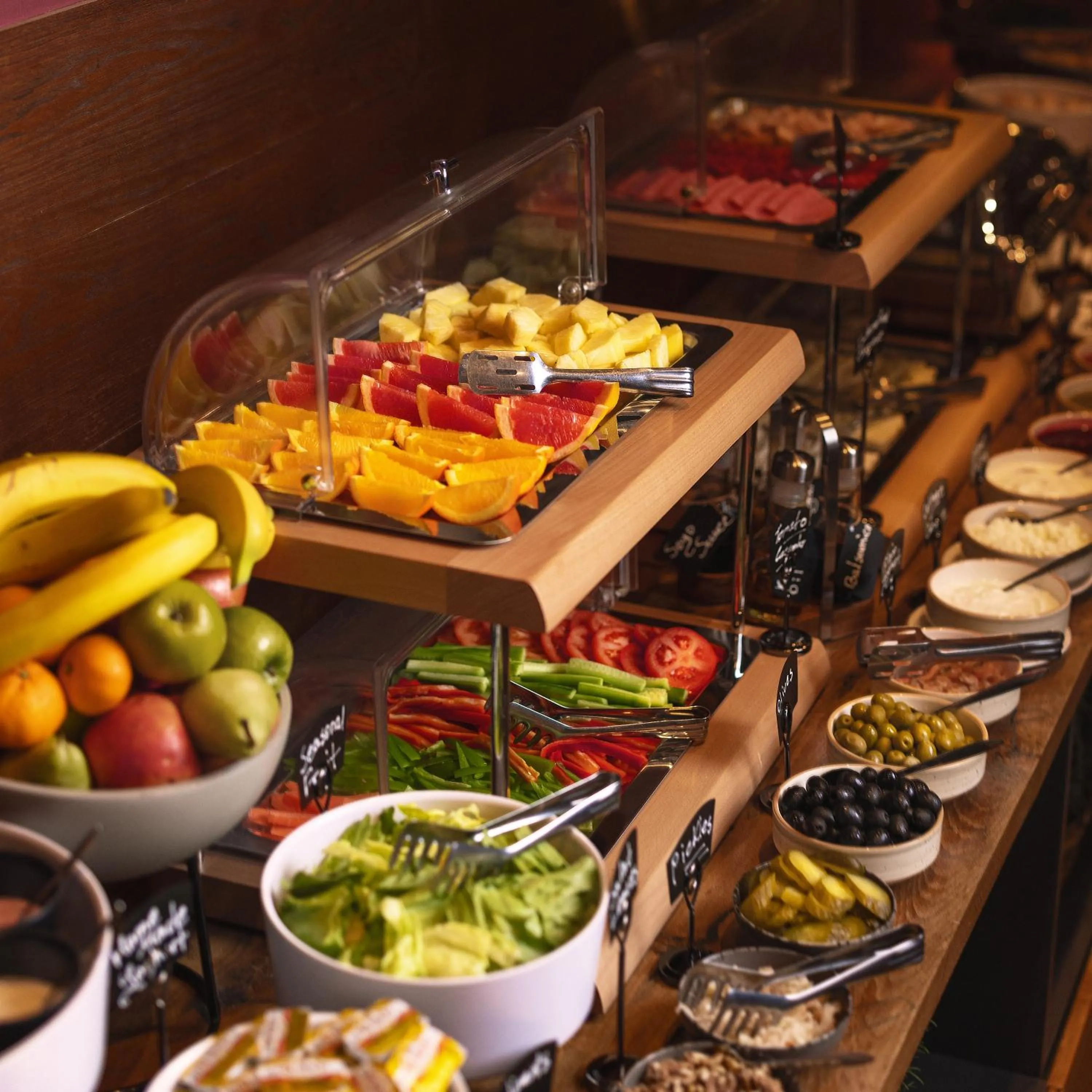 Buffet breakfast in Dialog Kokhta