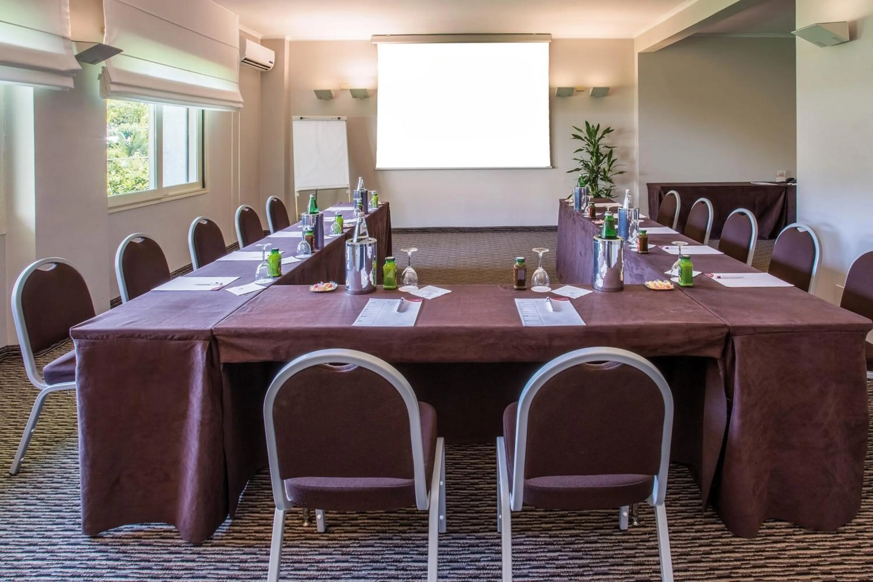 Meeting/conference room in Crowne Plaza Rome St. Peter's by IHG