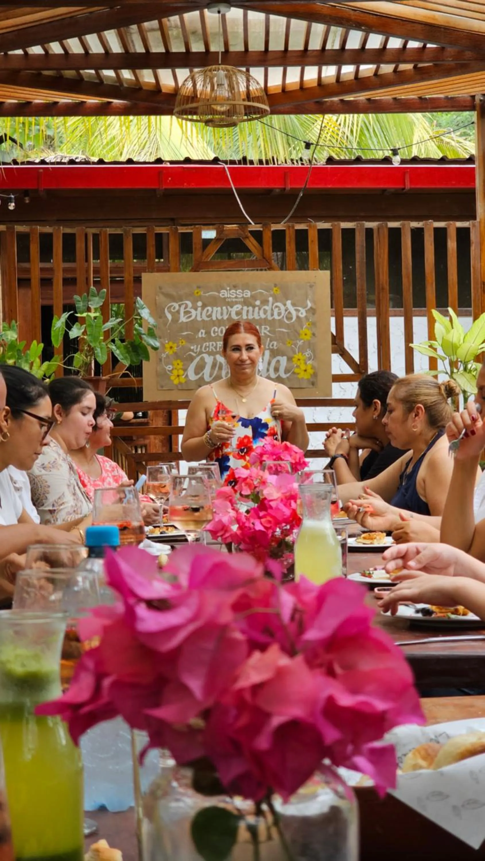 group of guests in Villa Lu Amazon Ecolodge