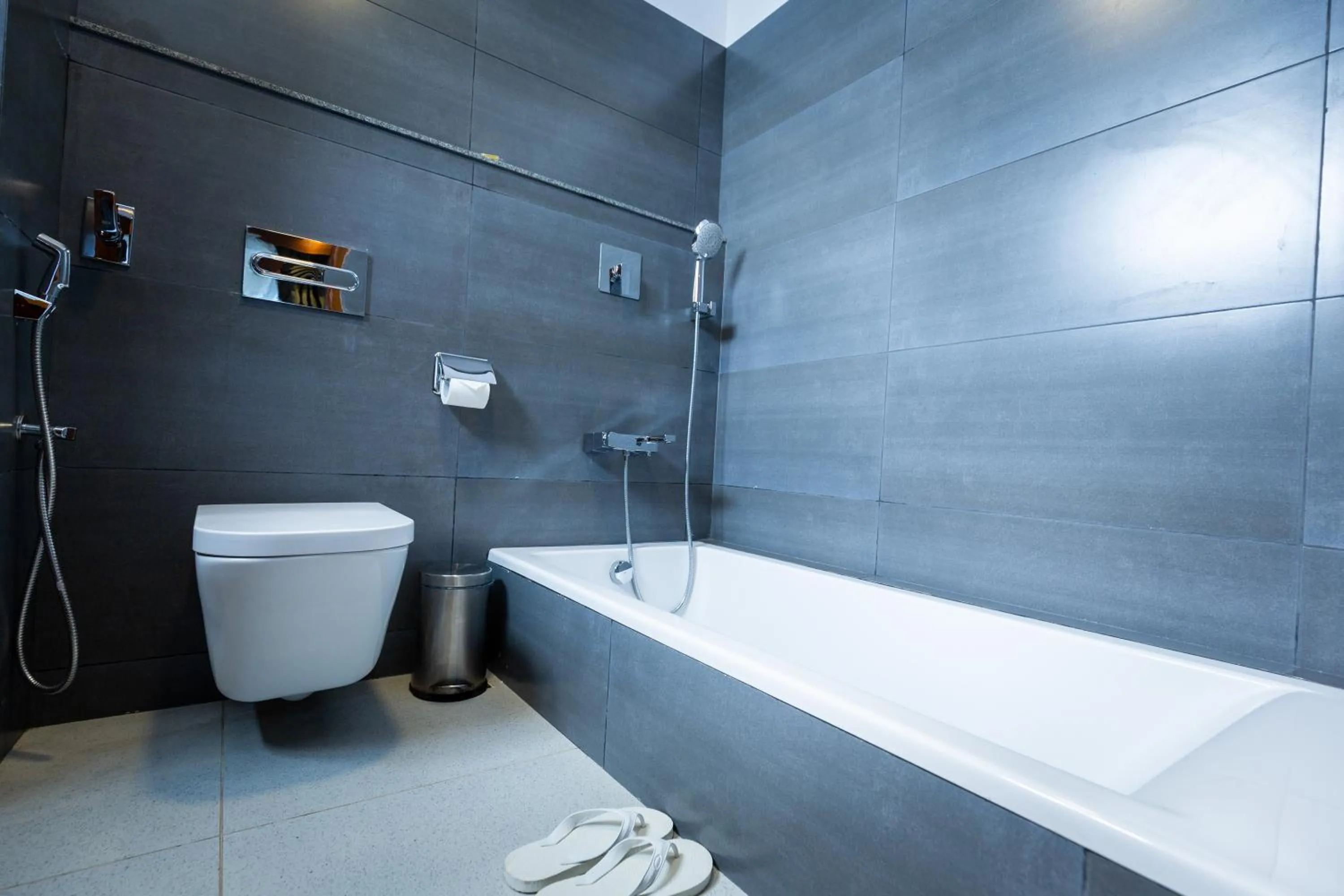 Toilet in Dream International Hotel