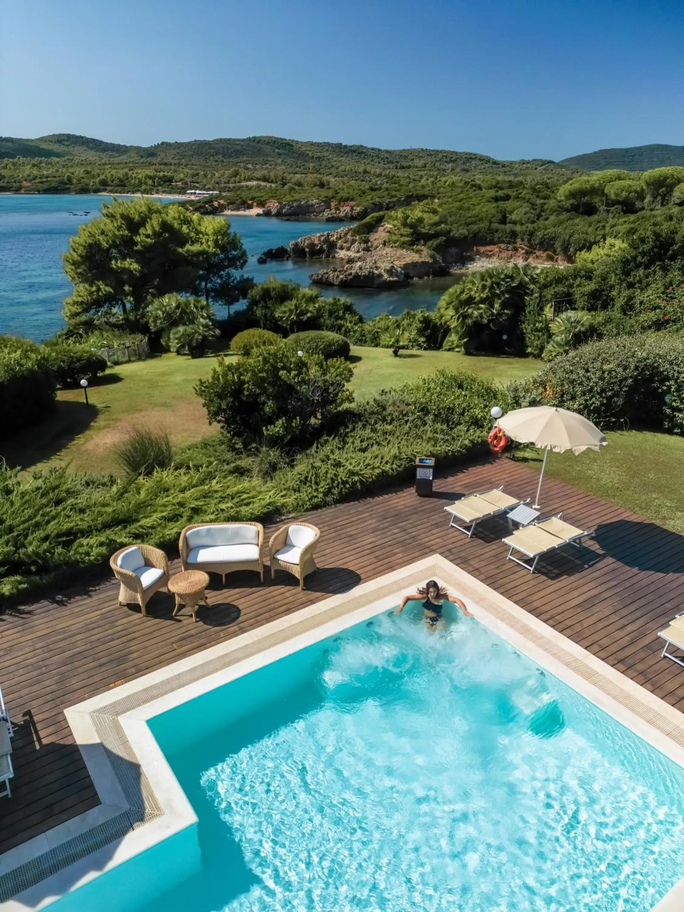 Swimming pool in Hotel Dei Pini