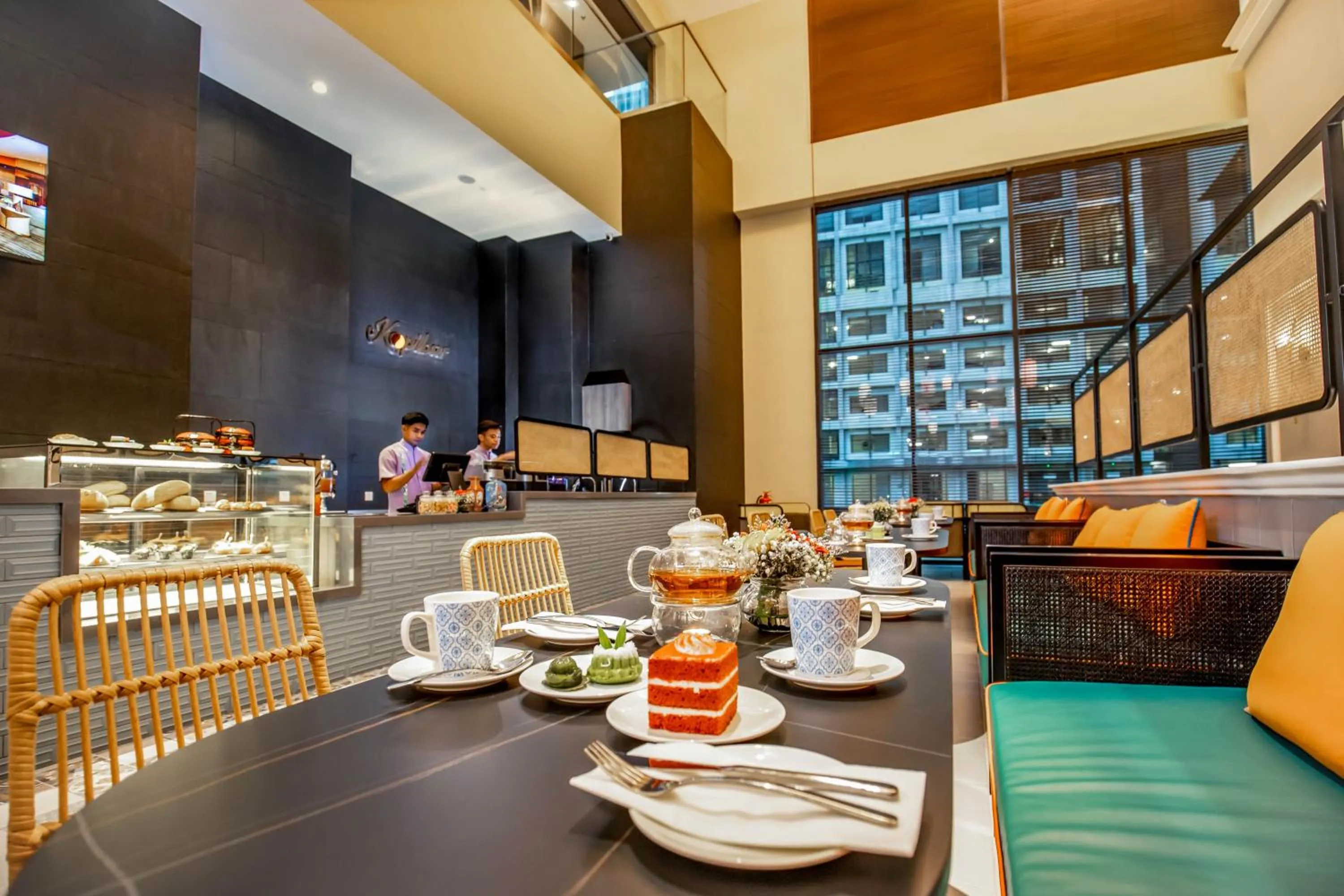 Restaurant/places to eat in Santa Grand Signature Kuala Lumpur