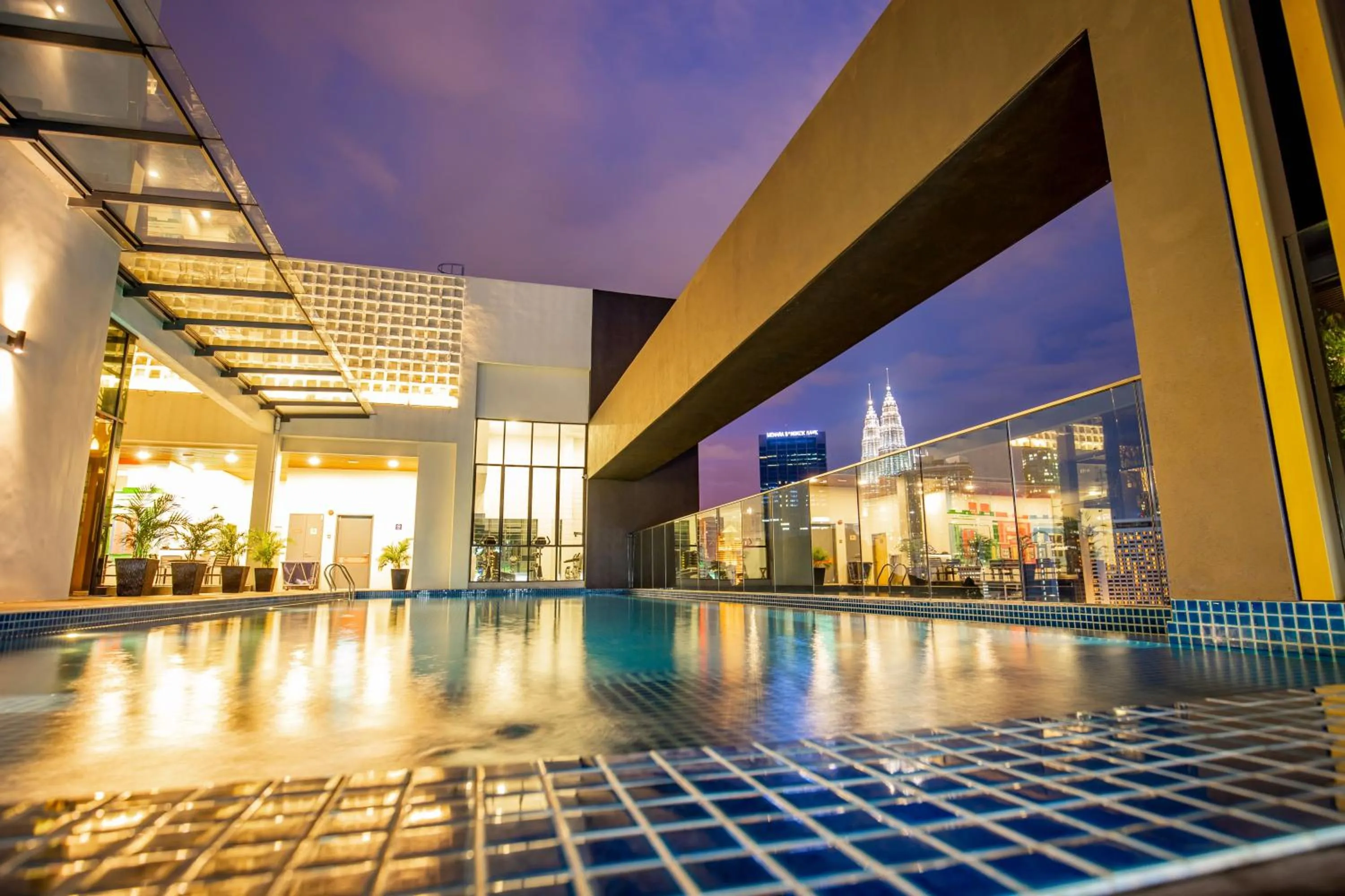 Swimming pool in Santa Grand Signature Kuala Lumpur