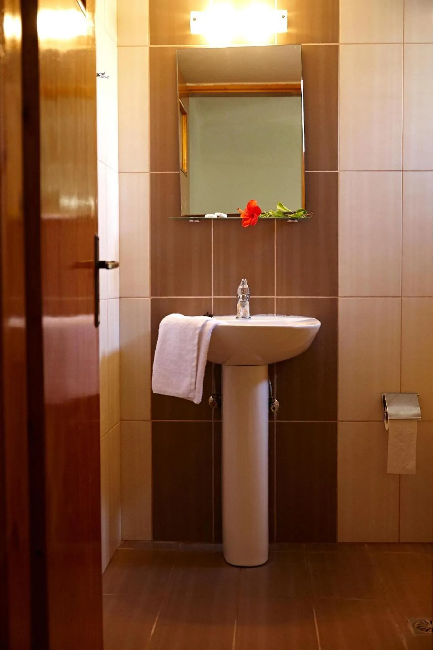 Bathroom in Elea Terra Hotel