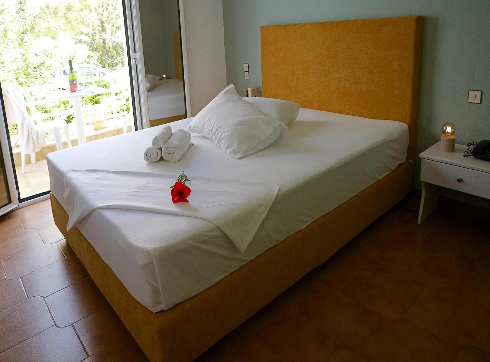 Photo of the whole room, Bed in Elea Terra Hotel