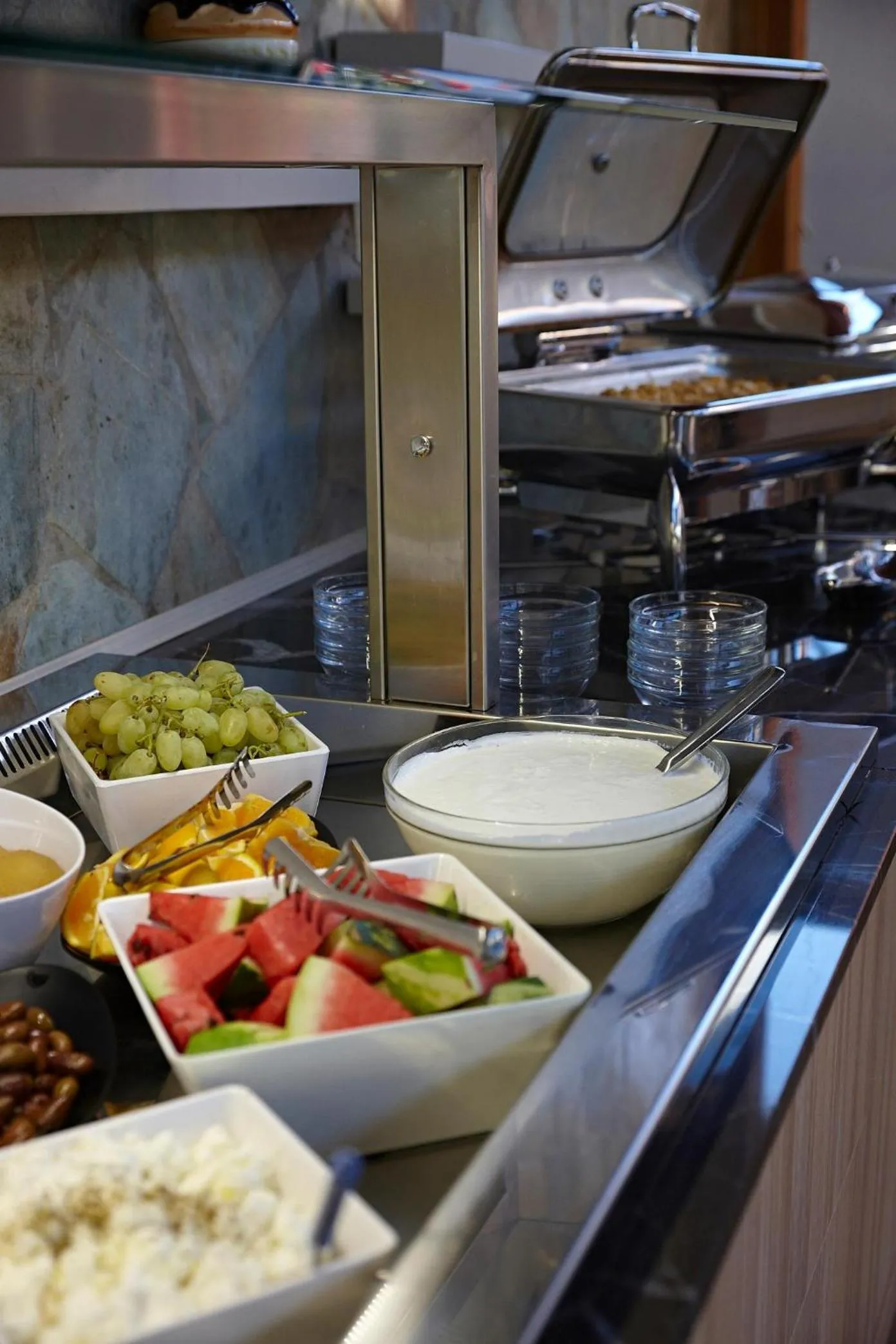 Restaurant/places to eat in Elea Terra Hotel