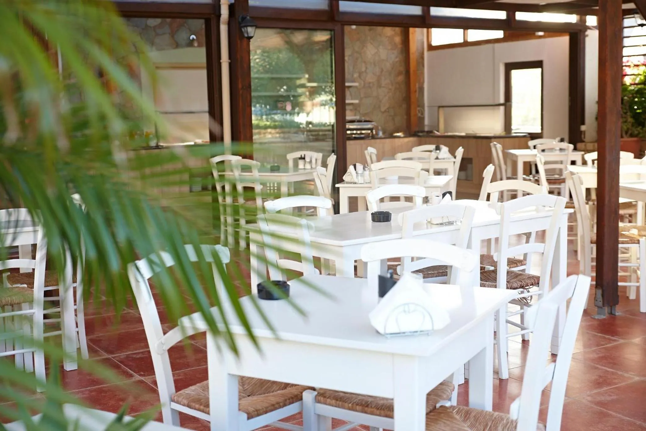 Restaurant/places to eat in Elea Terra Hotel