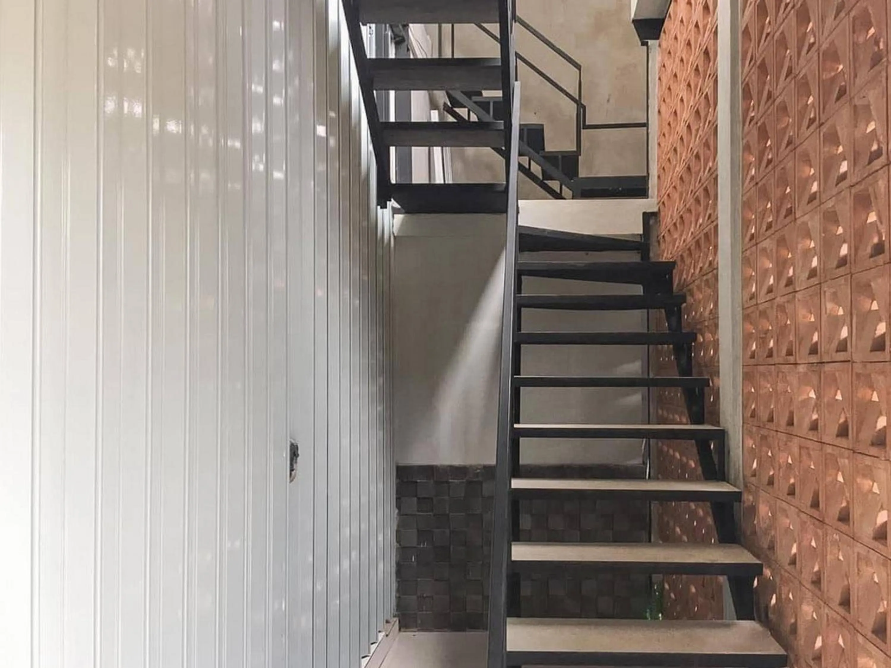 Property building in RedDoorz near Wisata Paribendo Lawang