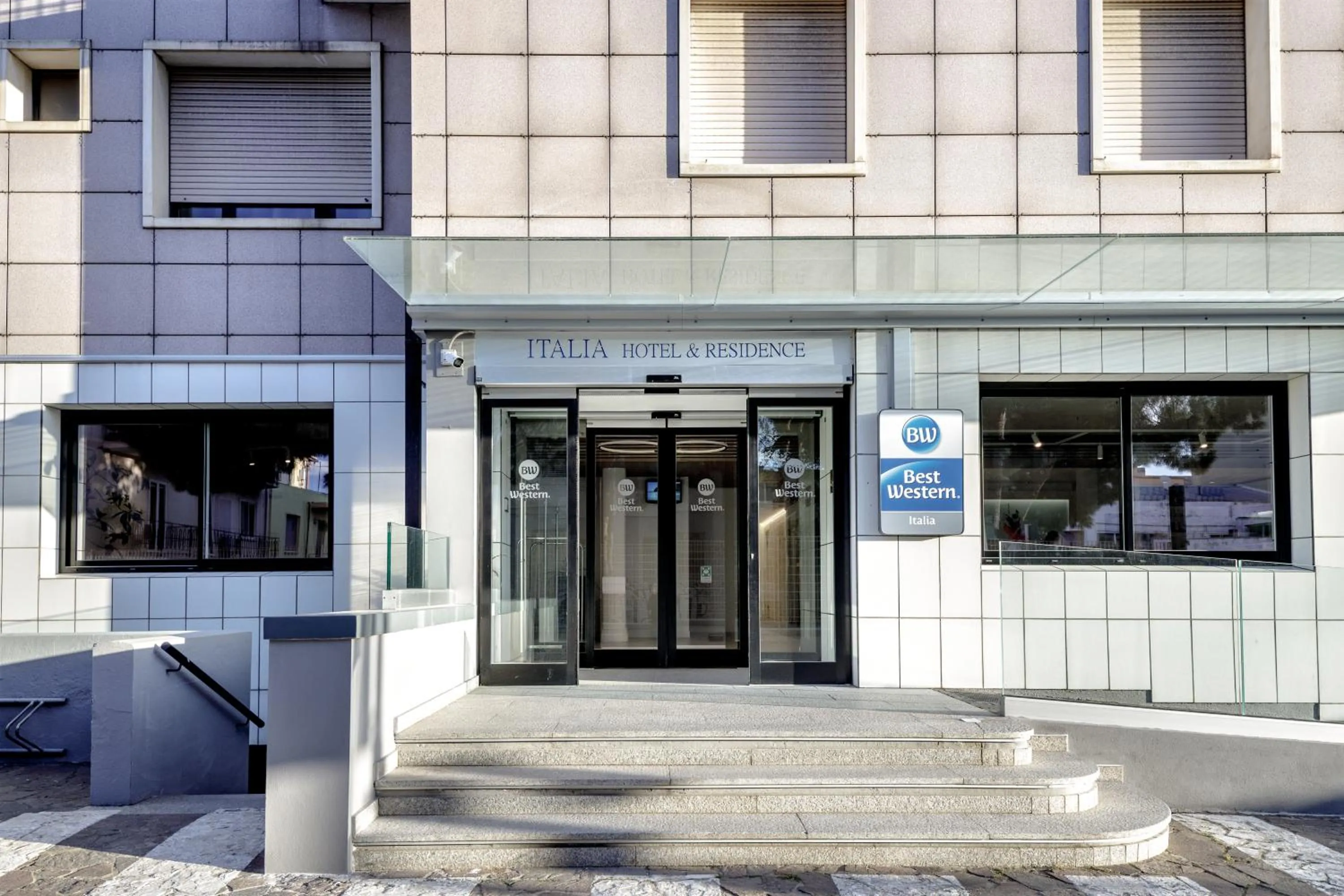 Facade/entrance in Best Western Hotel Residence Italia