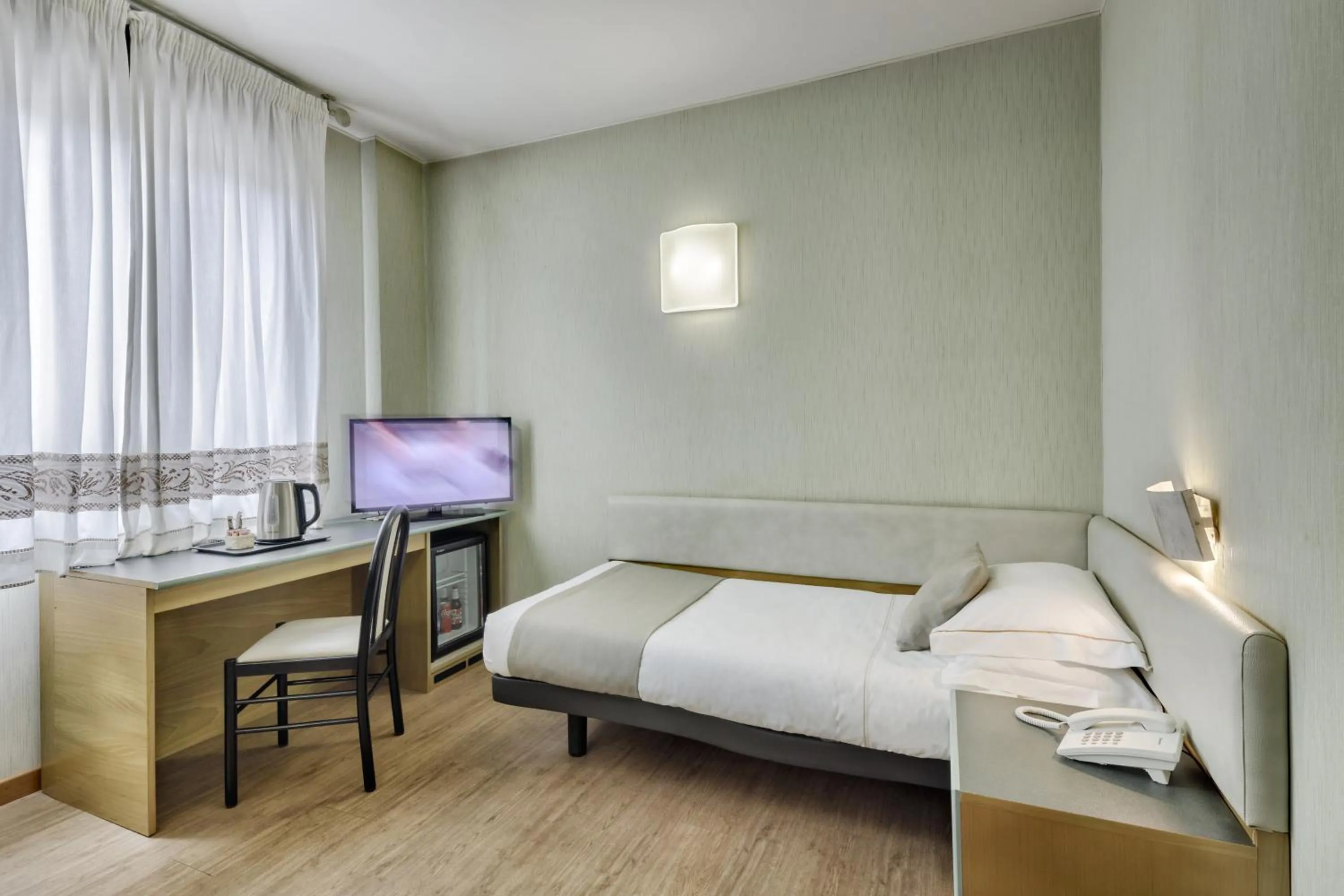 Bed in Best Western Hotel Residence Italia