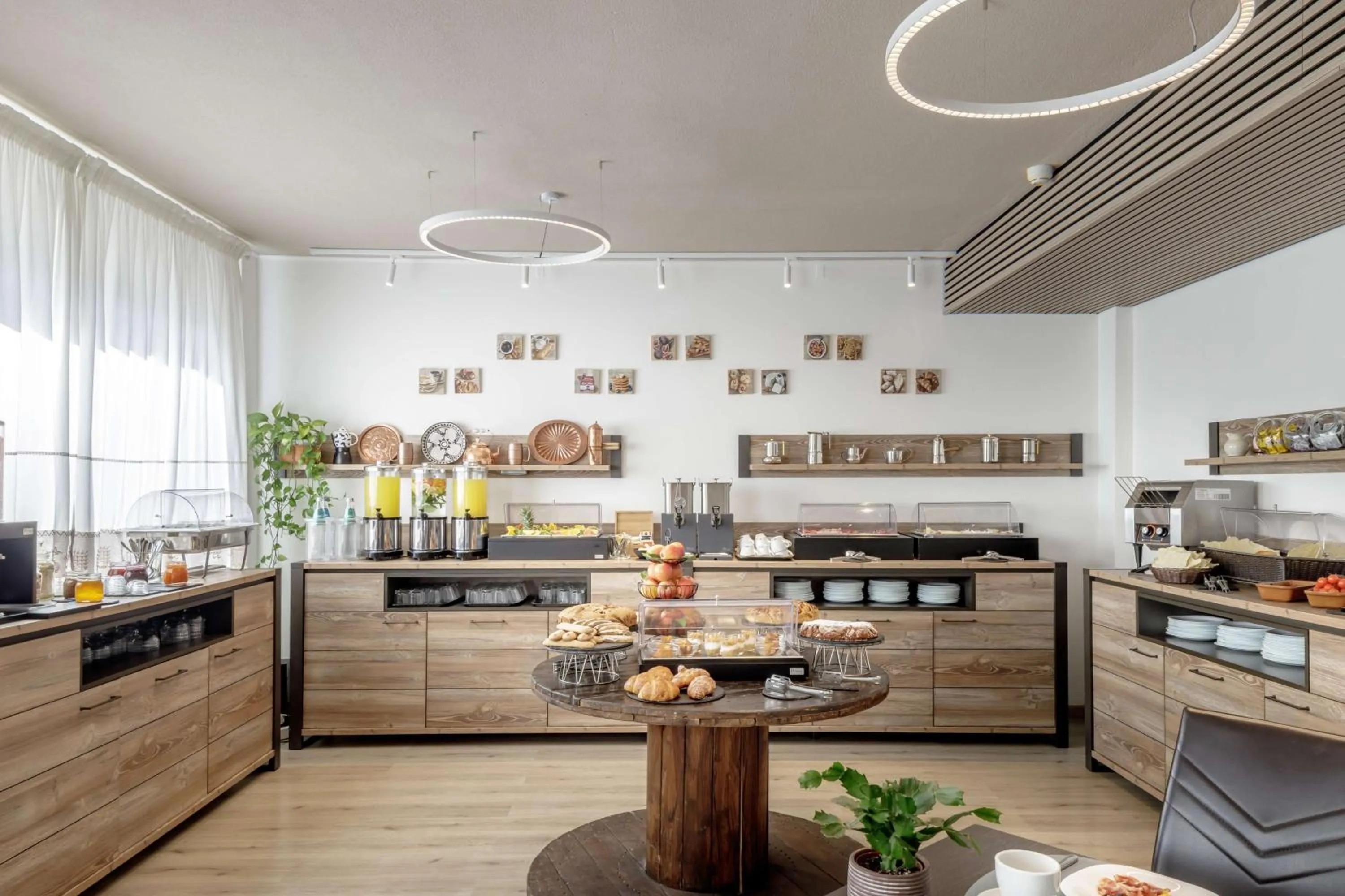 Breakfast in Best Western Hotel Residence Italia