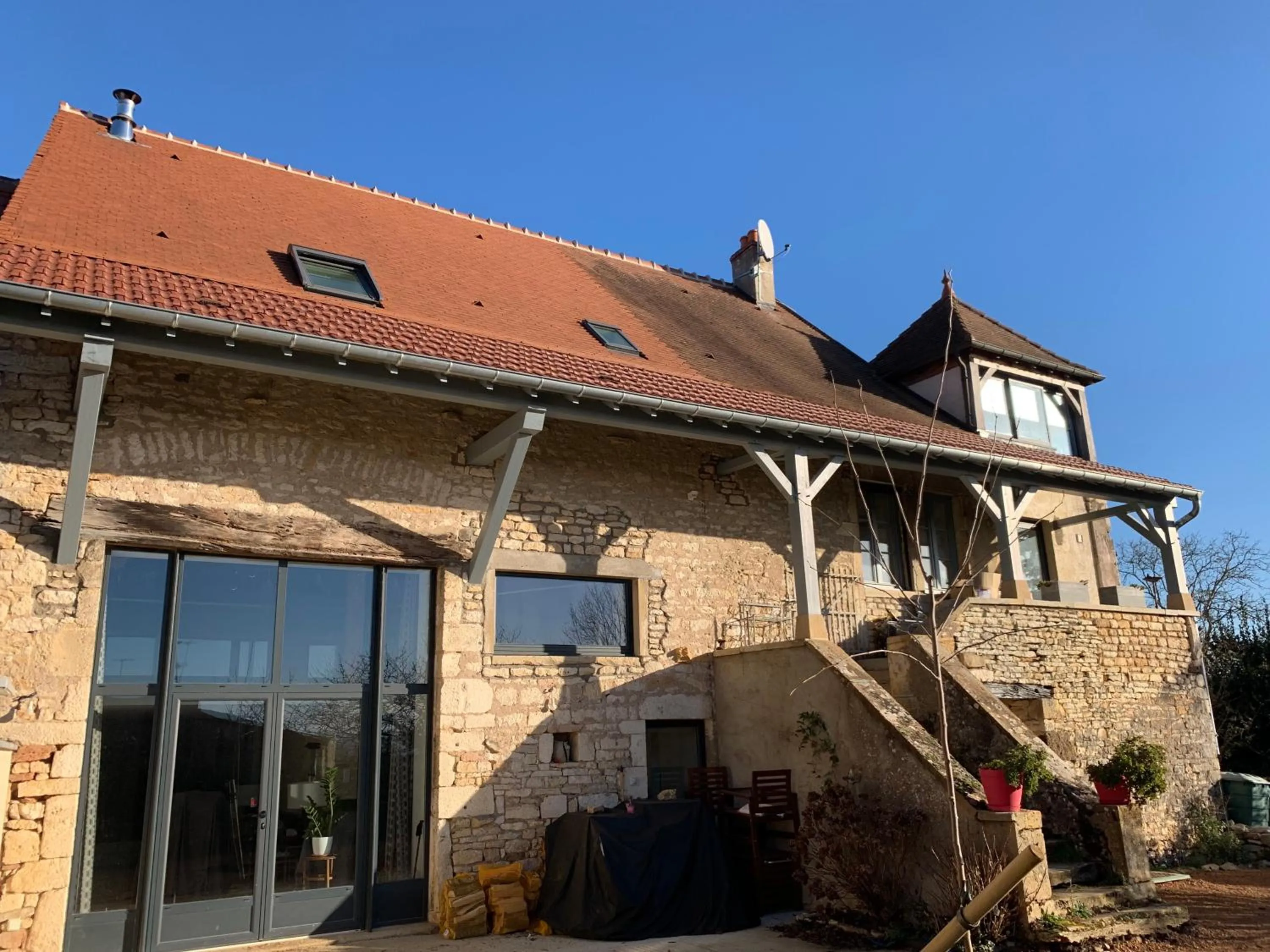 Property building in L’En Vert du Monde