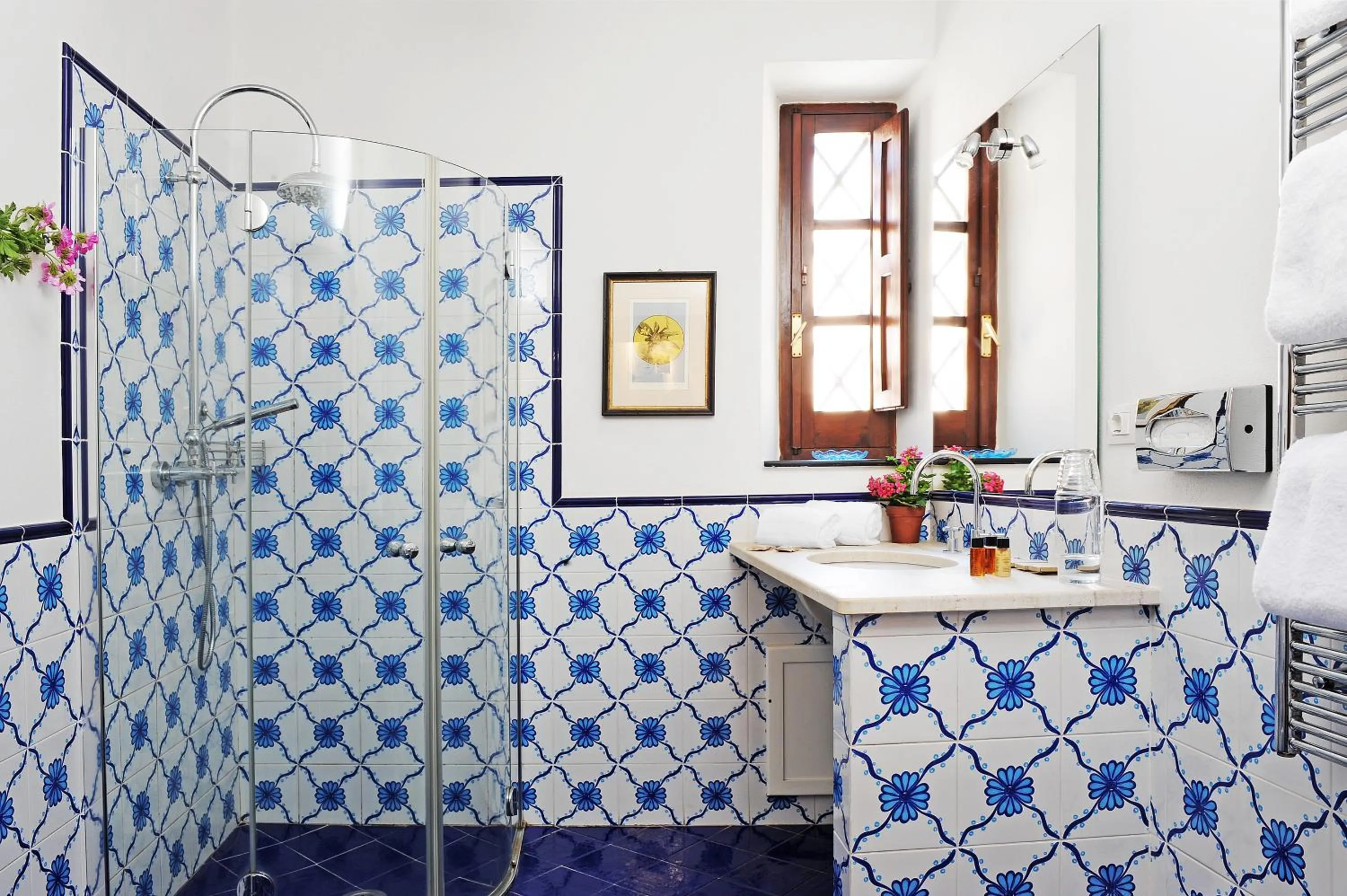 Shower in Hotel Lucrezia