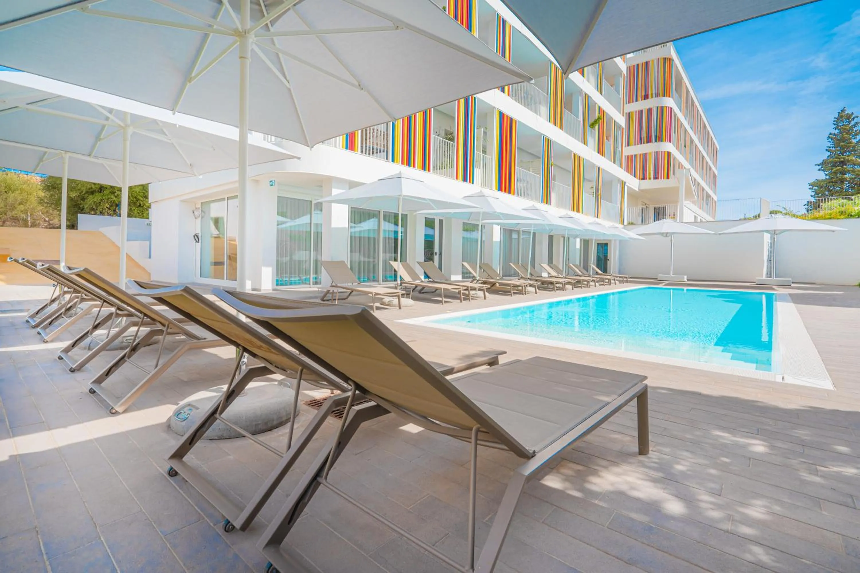 Swimming pool in Felix Hotels - Hotel Felix Olbia