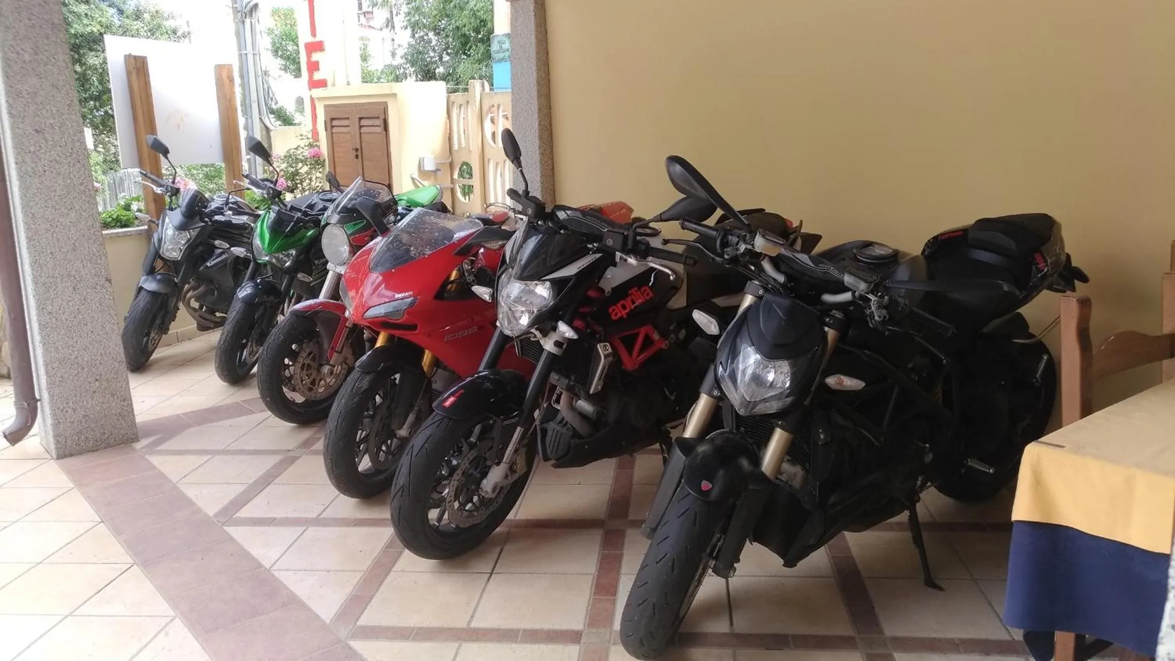 Patio in Hotel San Francisco