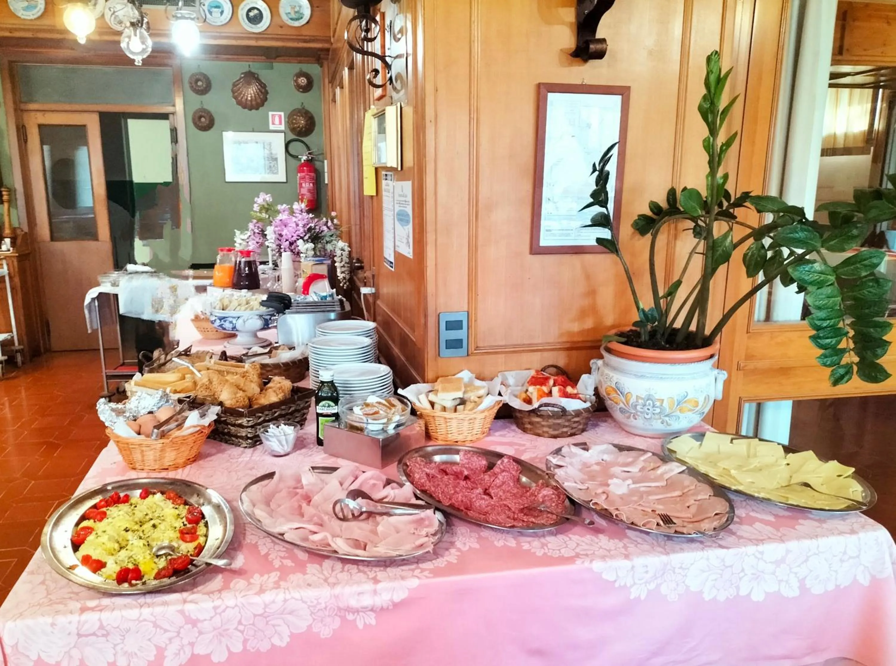 Food and drinks in Grifone Hotel