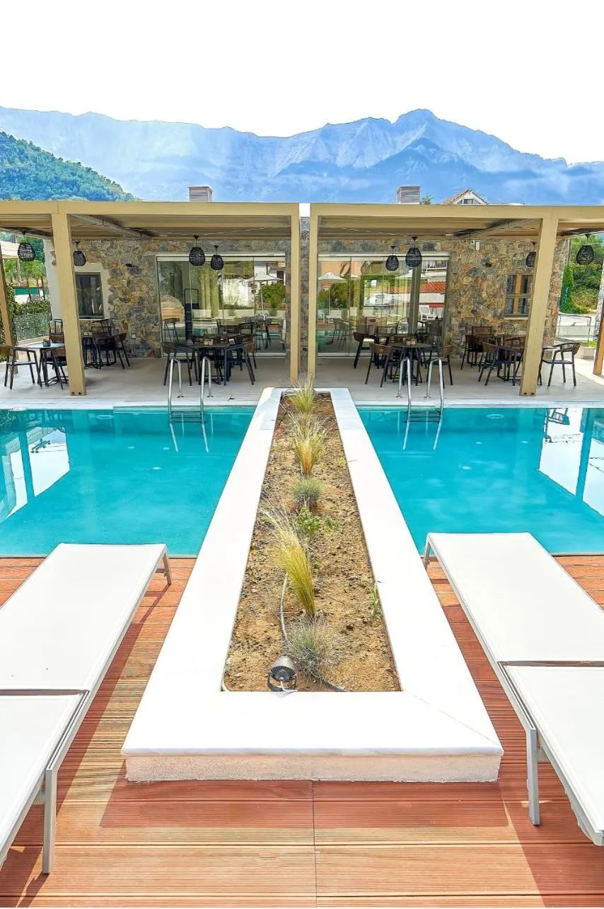 Seating area in Celine's Rose