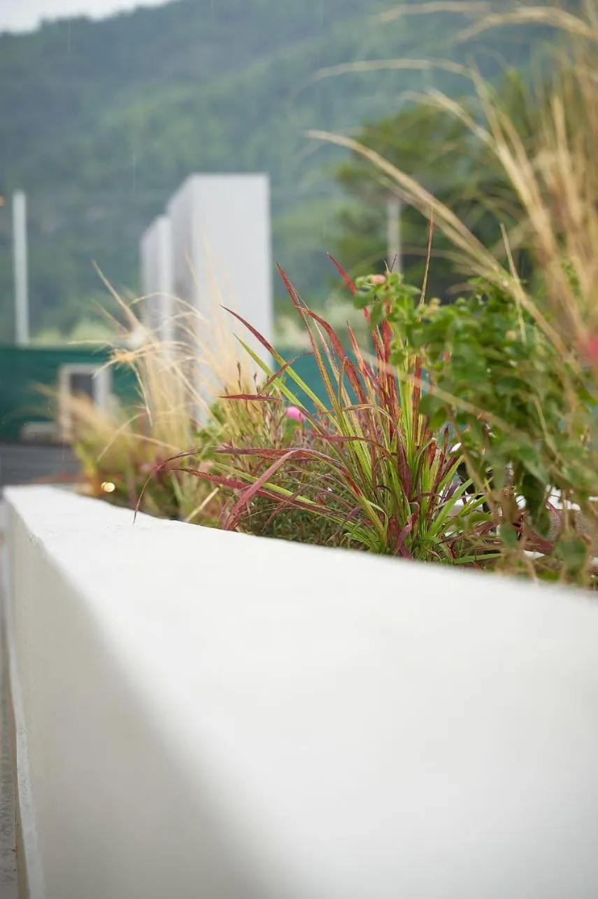 Decorative detail in Celine's Rose