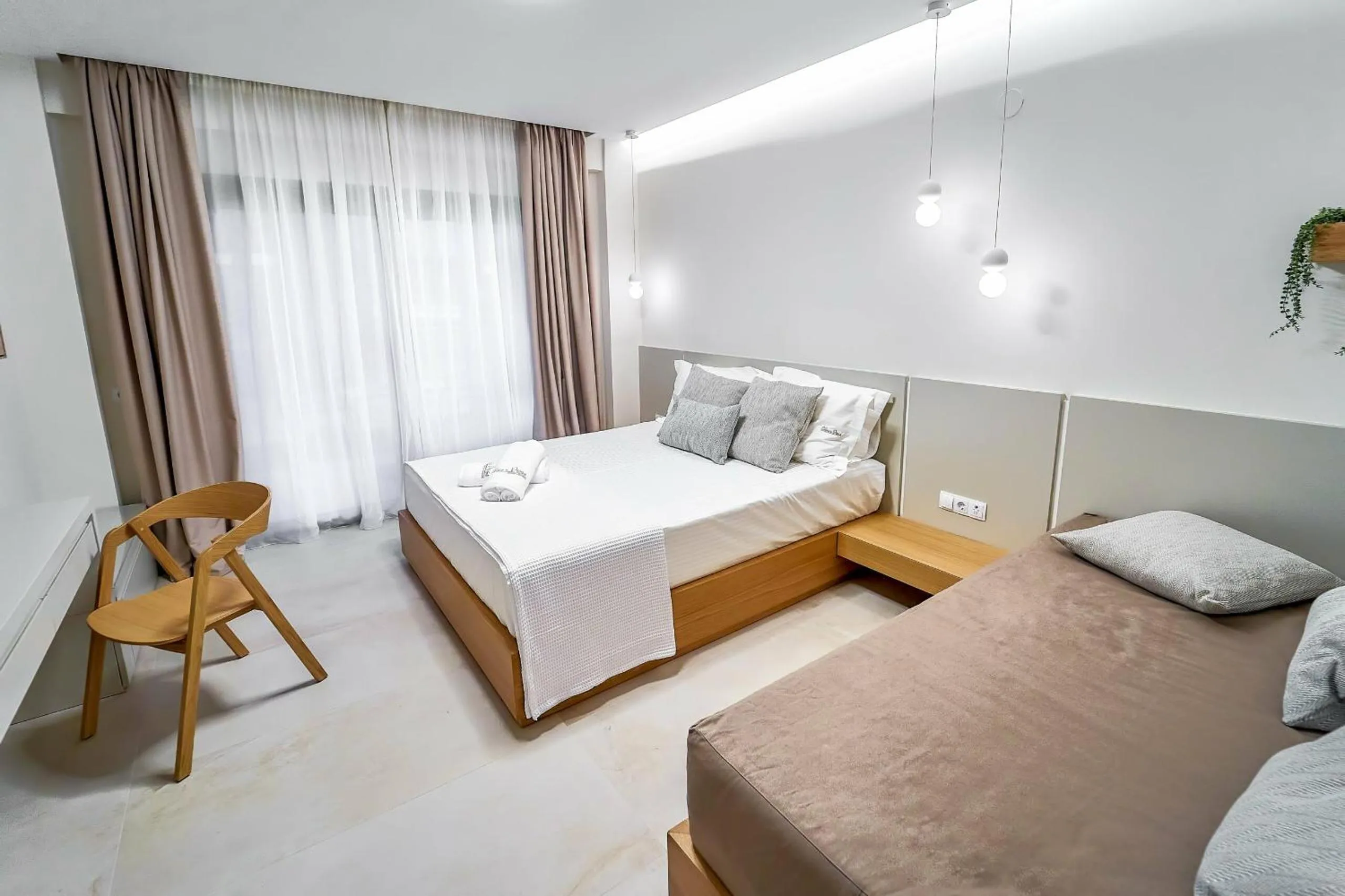 Bed in Celine's Rose