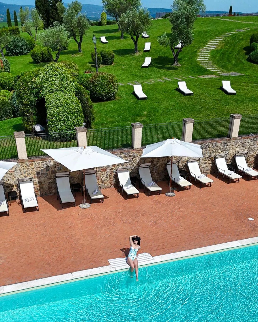 Swimming pool in La Bagnaia Golf Resort