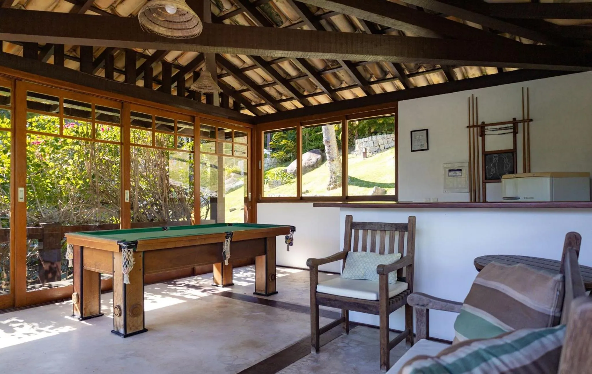 Game Room in Casa em condomínio com lazer próximo à praia