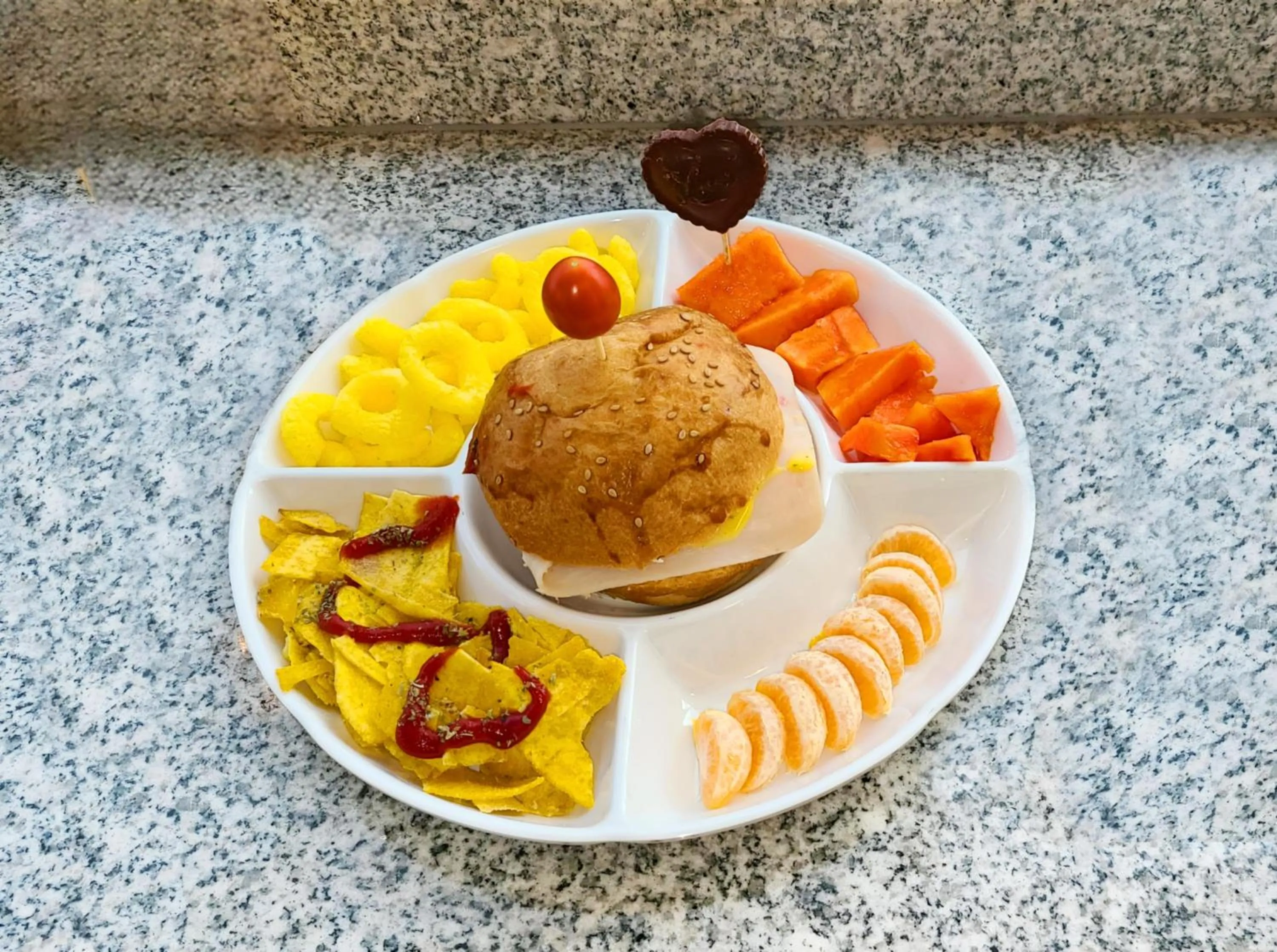 Breakfast in Olympus Plaza