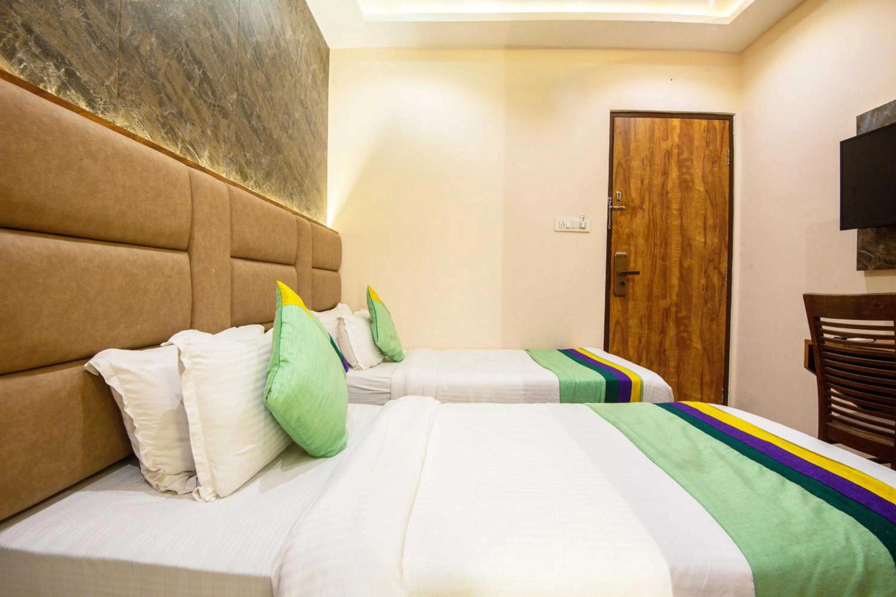 Bedroom, Bed in Treebo Amber Imperial