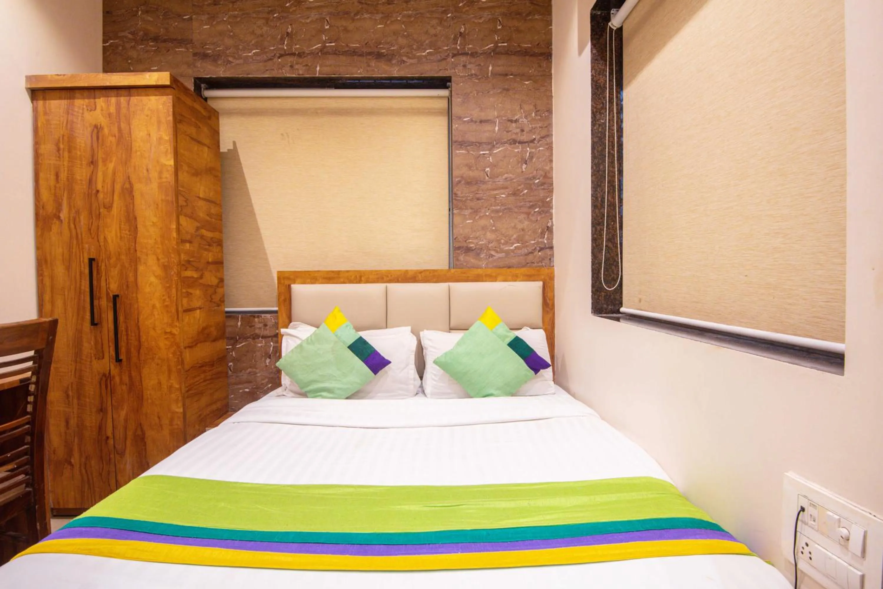 Bedroom, Bed in Treebo Amber Imperial