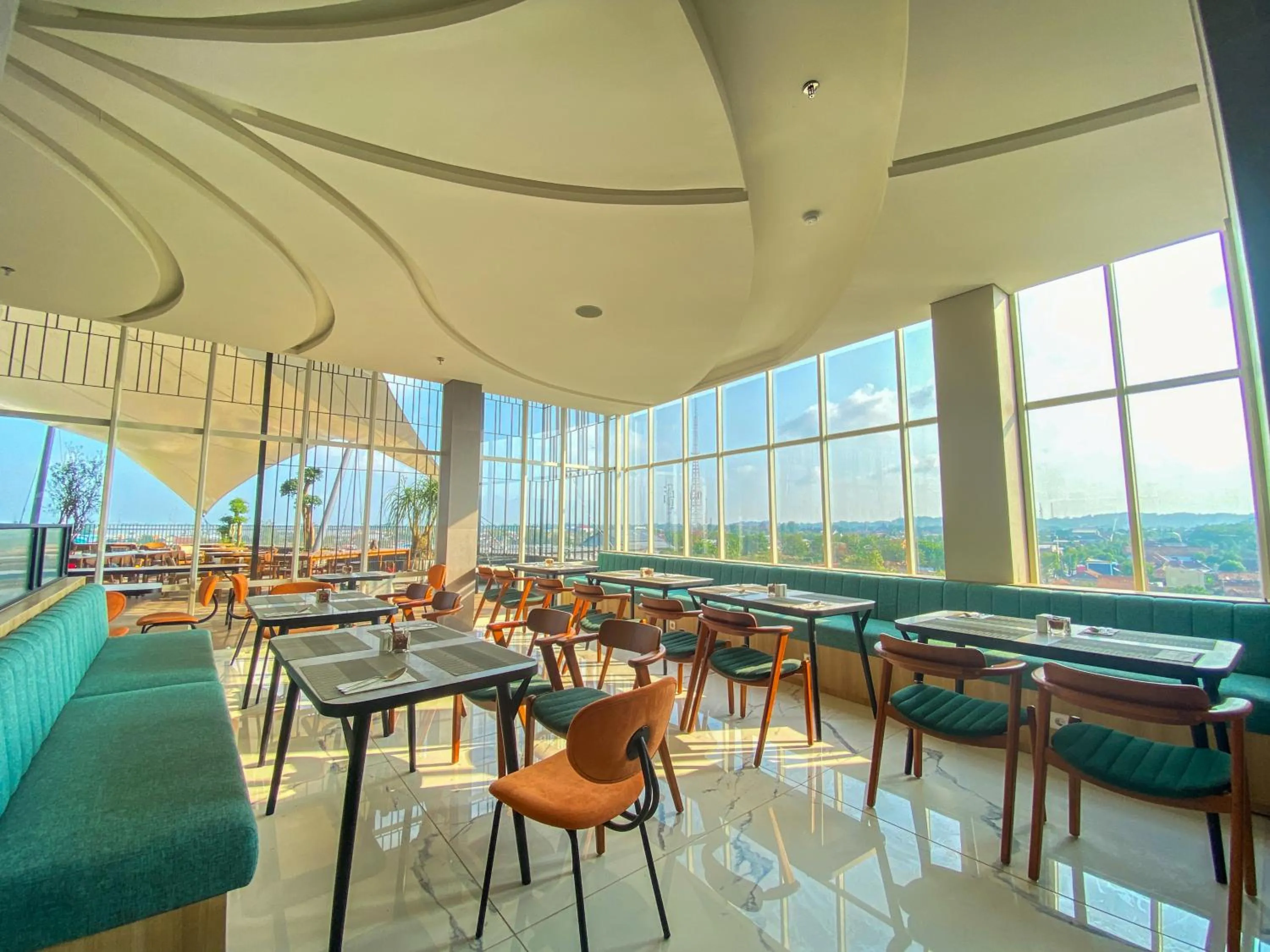 Restaurant/places to eat in Trio Azana Style Kebumen