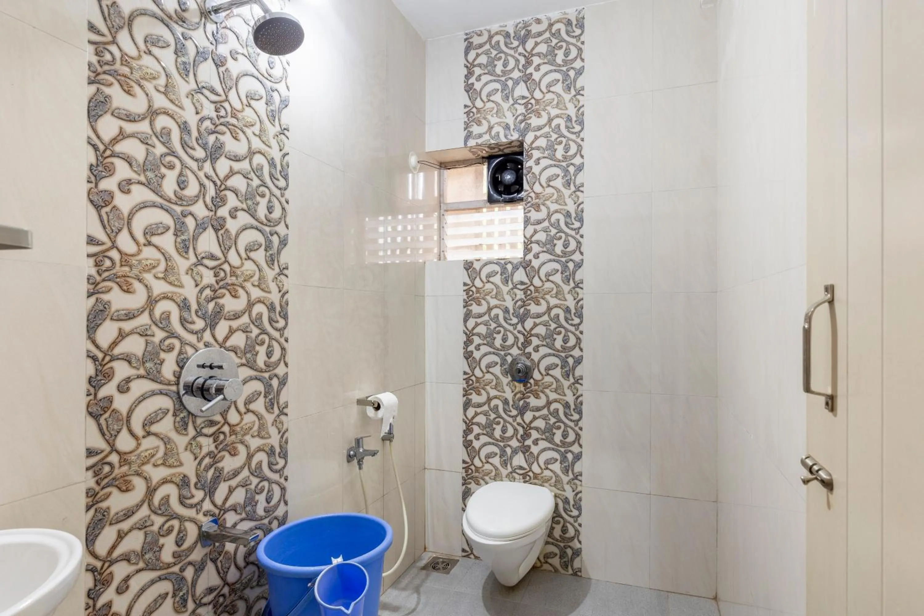 Bathroom in Casa De Mor Villa with Pool