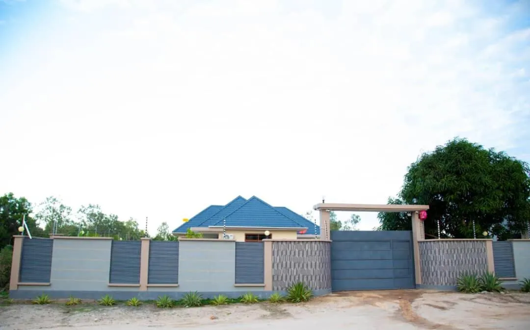 Property building in Joleen Safari Park