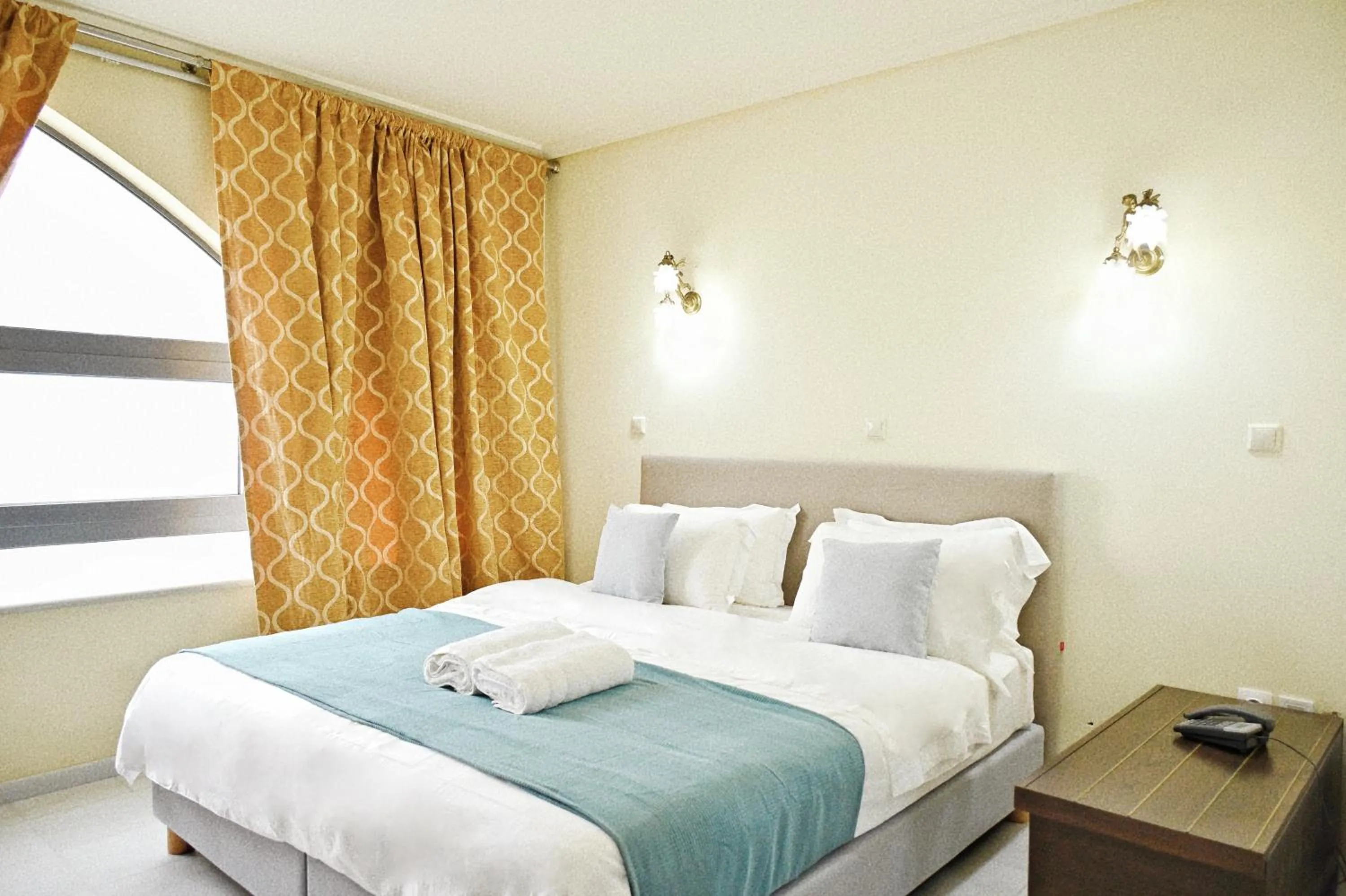 Bed in New Times Home & Hotels Near Metro Station Athens Center