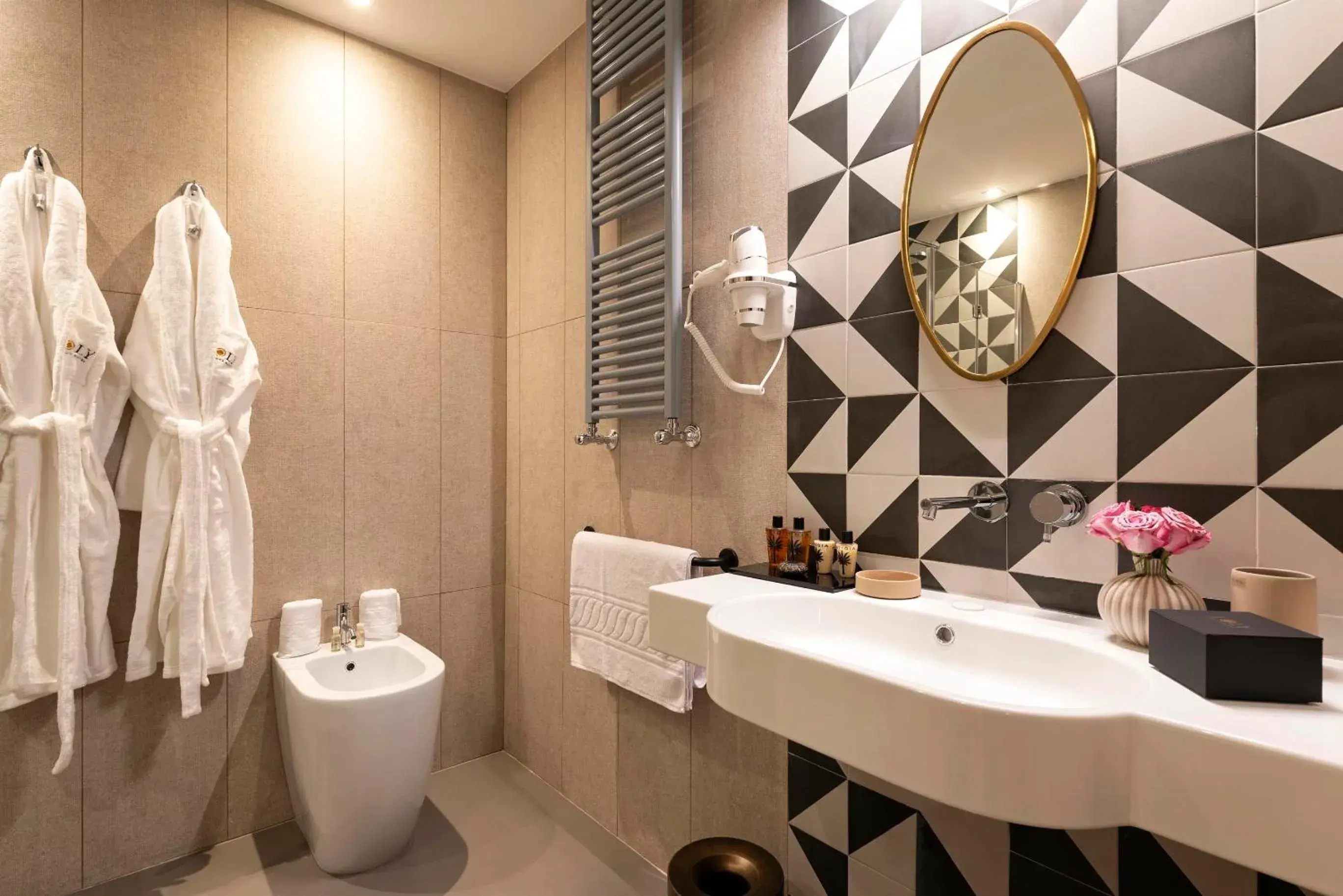 Superior Double Room - Annex Trastevere in Loly Boutique Hotel Roma Superior Double Room - Annex Trastevere in Loly Boutique Hotel Roma