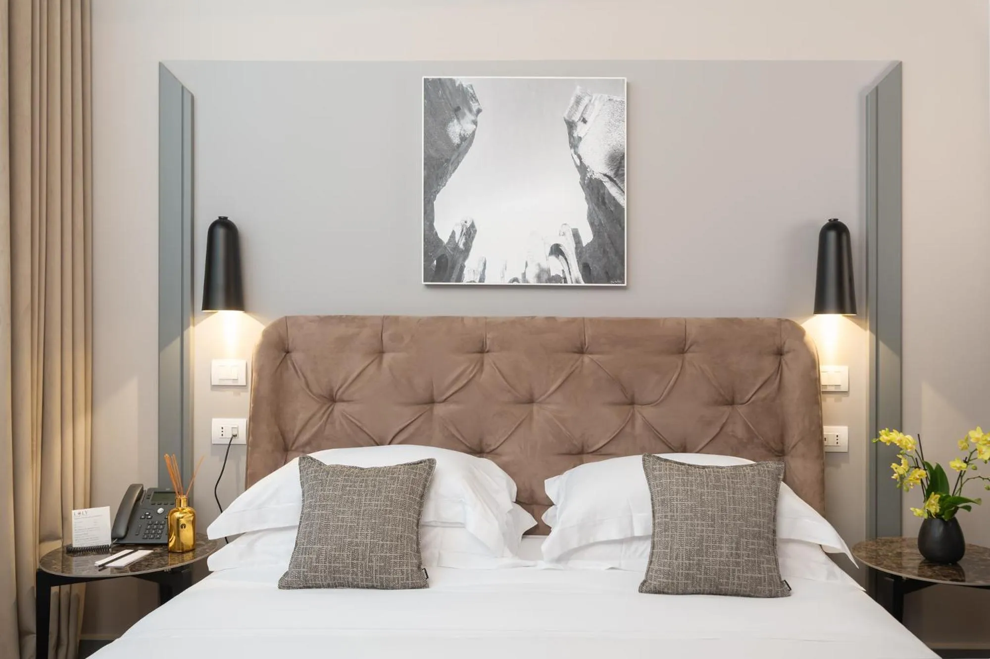Bed in Loly Boutique Hotel Roma