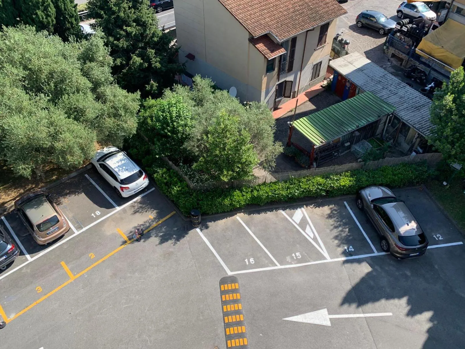 Neighbourhood in Hotel Ghironi